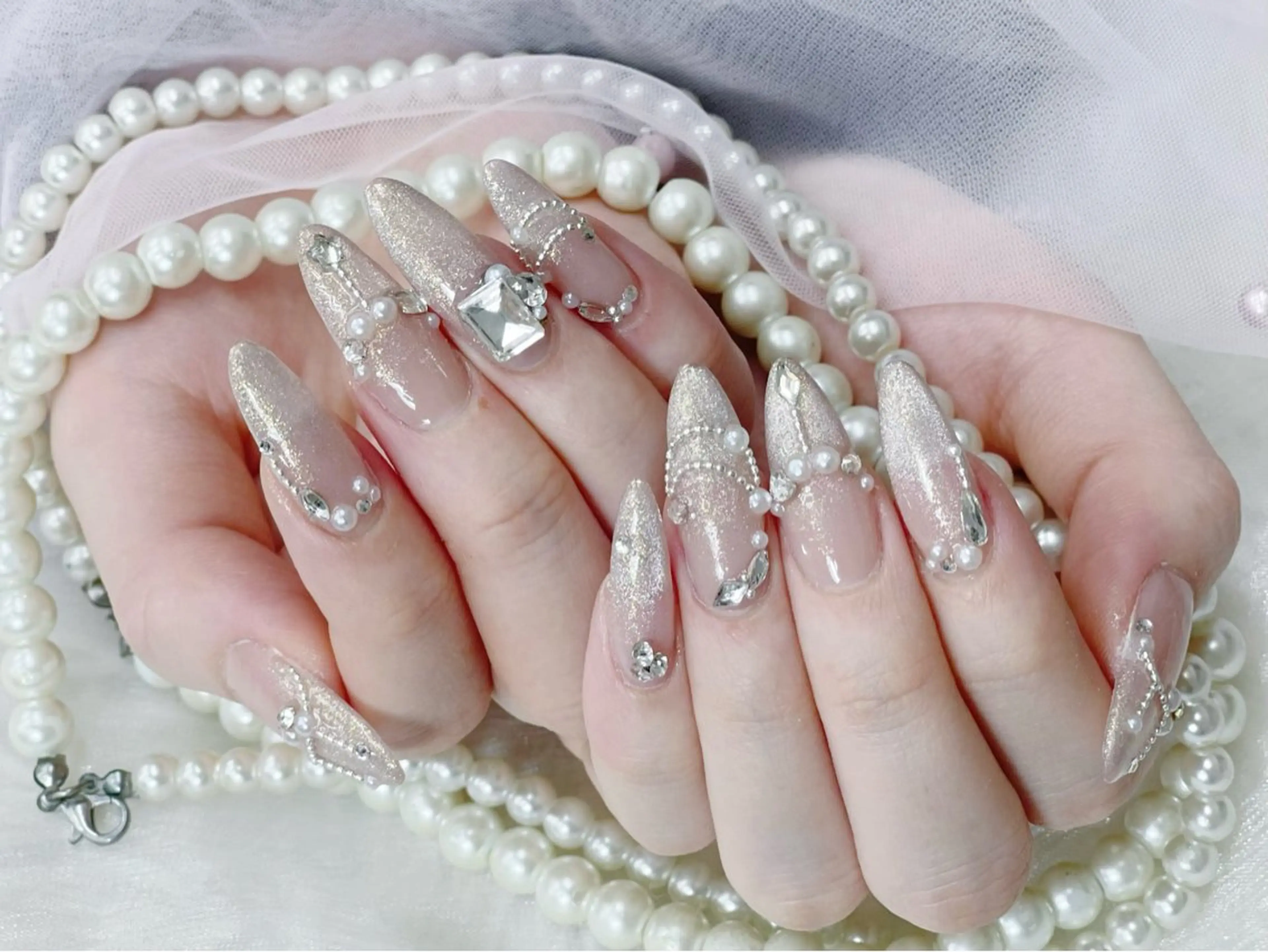 メンズ ネイル メンズ韓国風 アートネイル フレンチネイル ジェルネイル キラキラネイル ハンドネイル Bloom スカルプ専門店のネイルデザイン