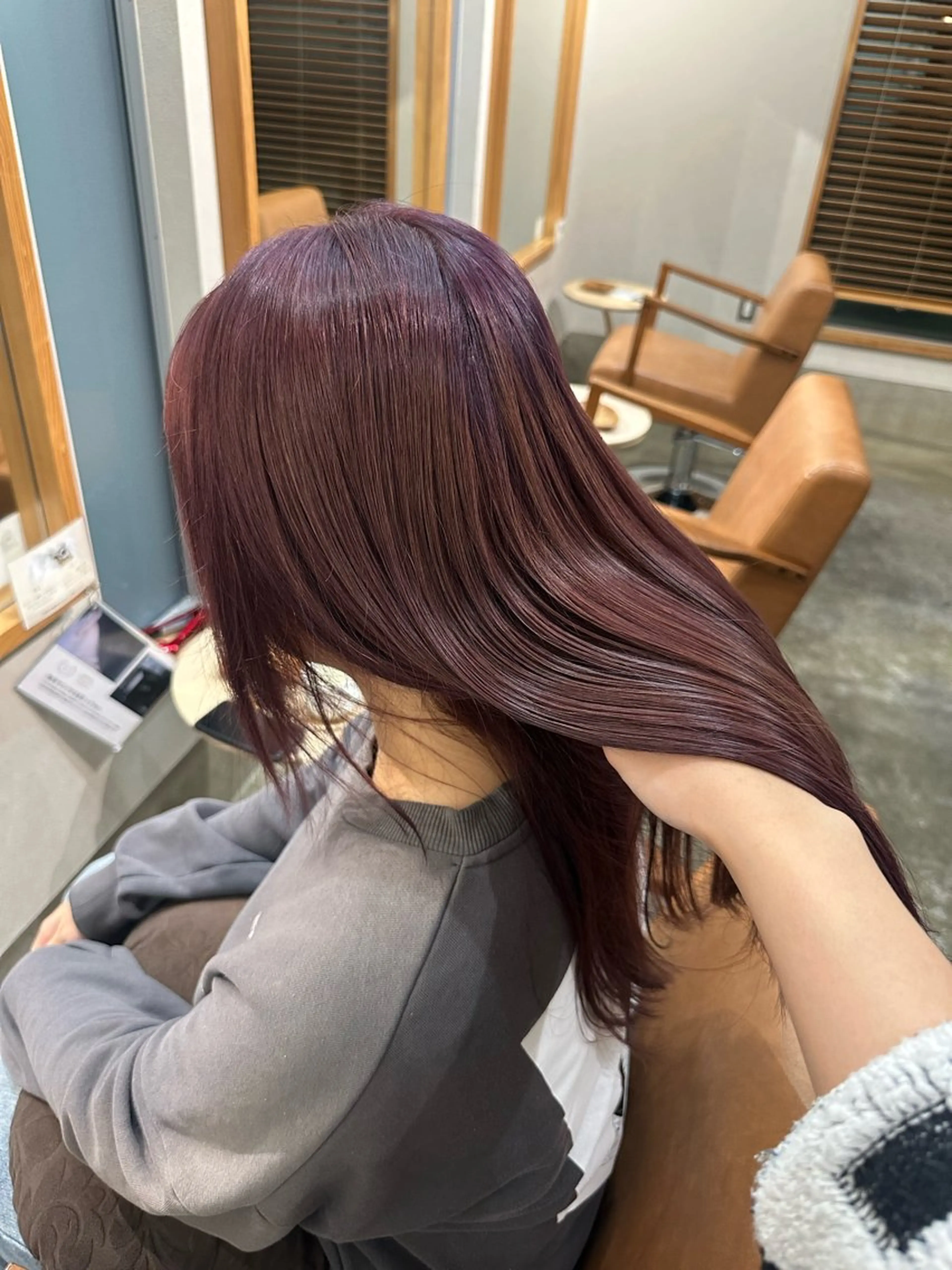 ロング ヘアカラー 大石 楓のヘアスタイル