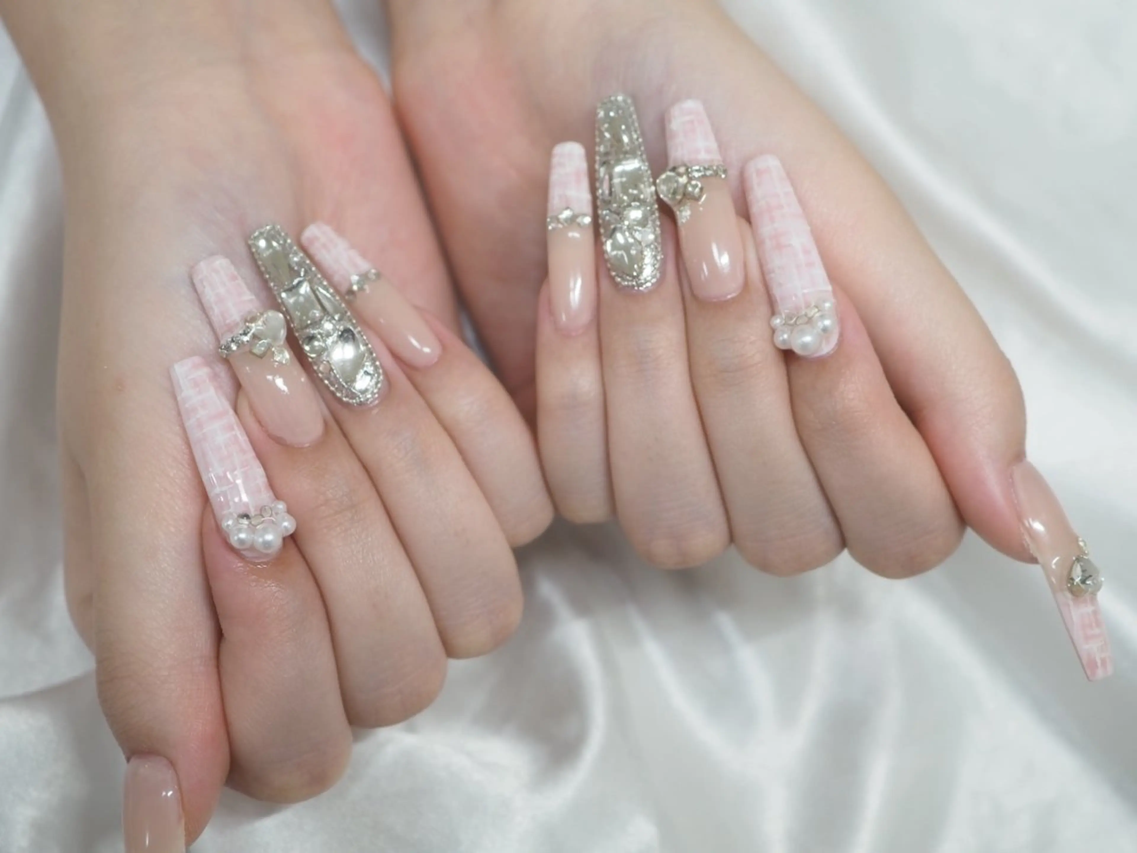 ネイル ハンドネイル 中江 彩芽のネイルデザイン