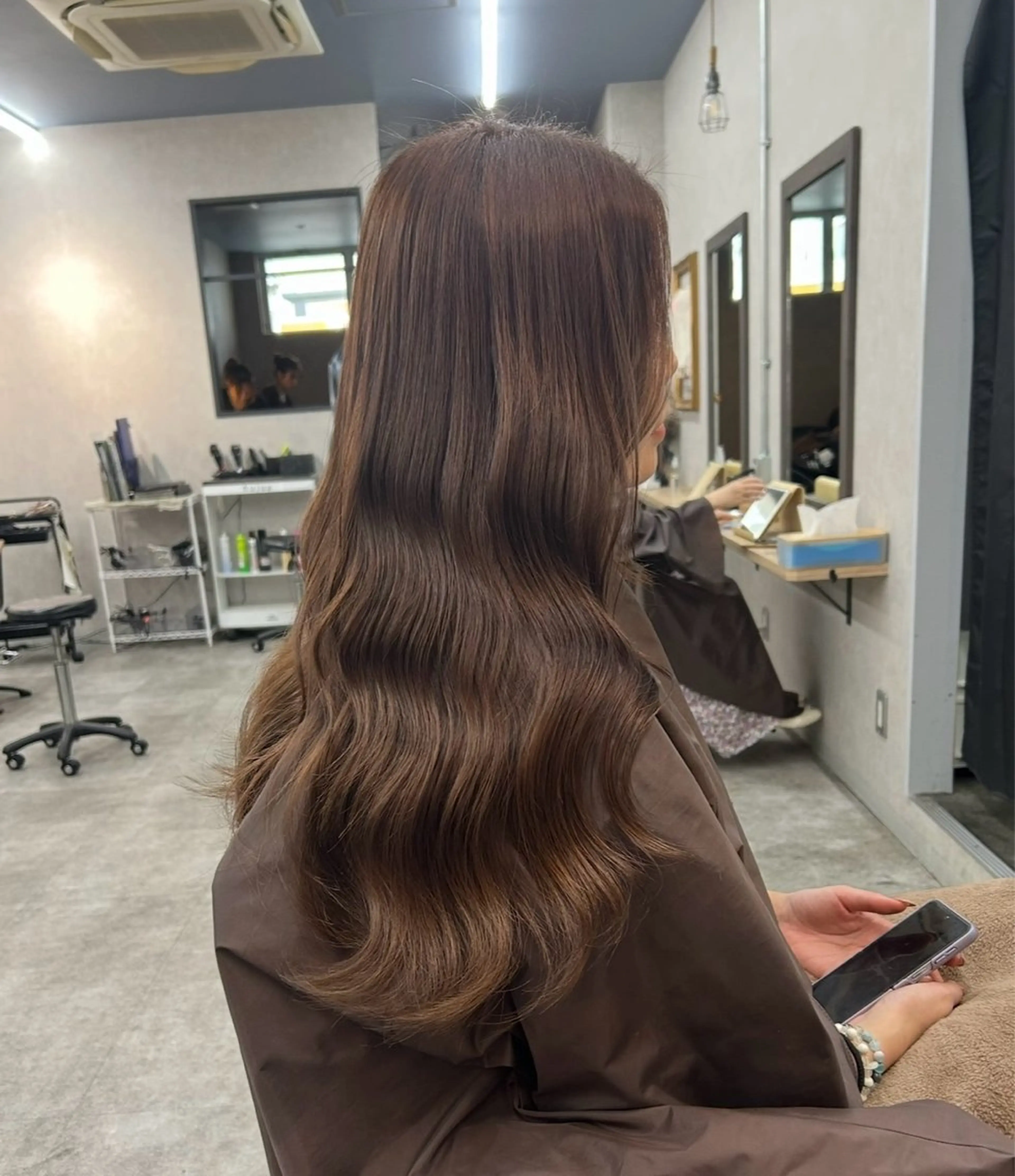 セミロング カラー ブラウンカラー いなみね はるきのヘアスタイル