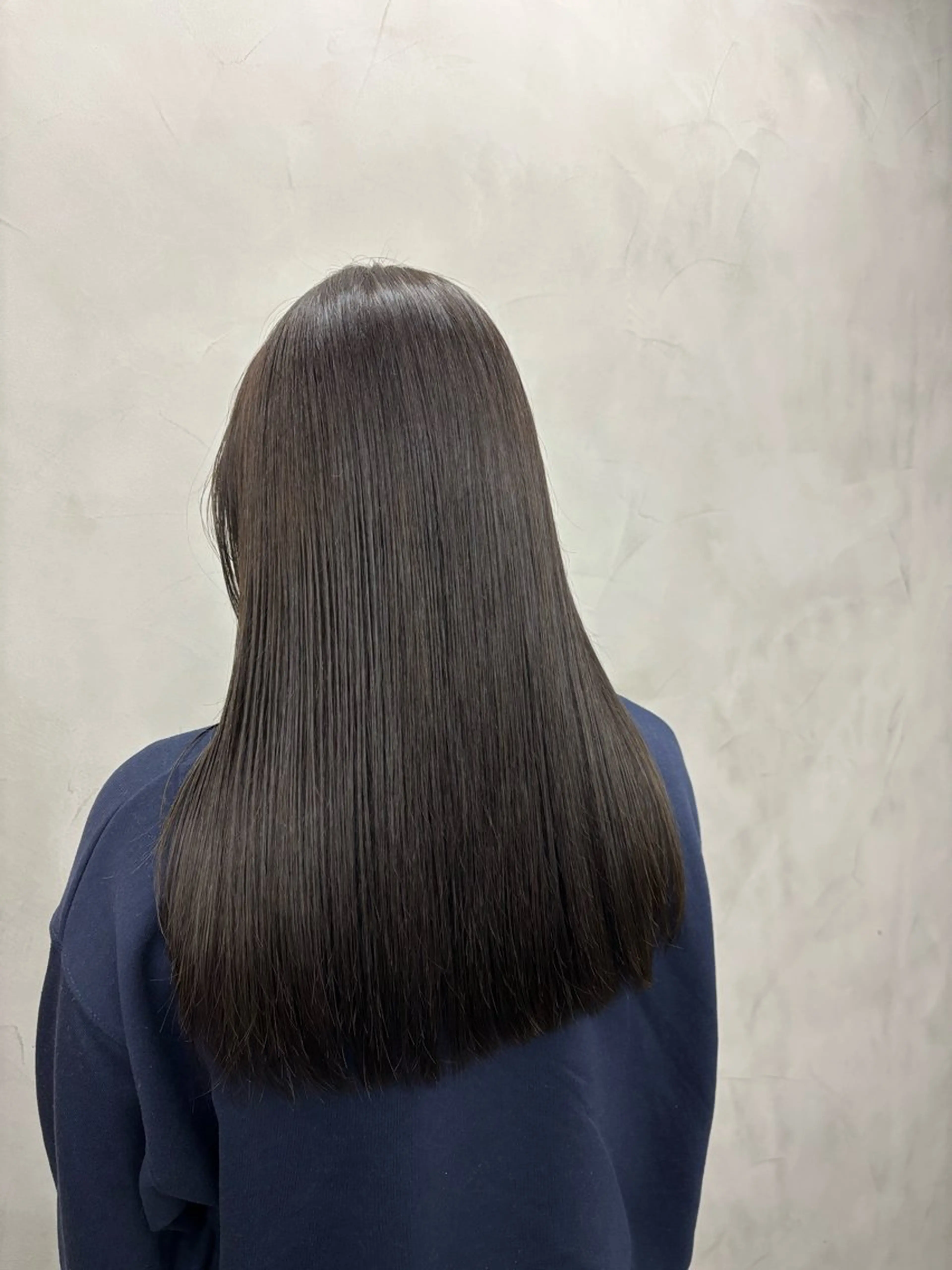 カラー グレージュ オリーブグレージュ オリーブグレー 古川 未優のヘアスタイル