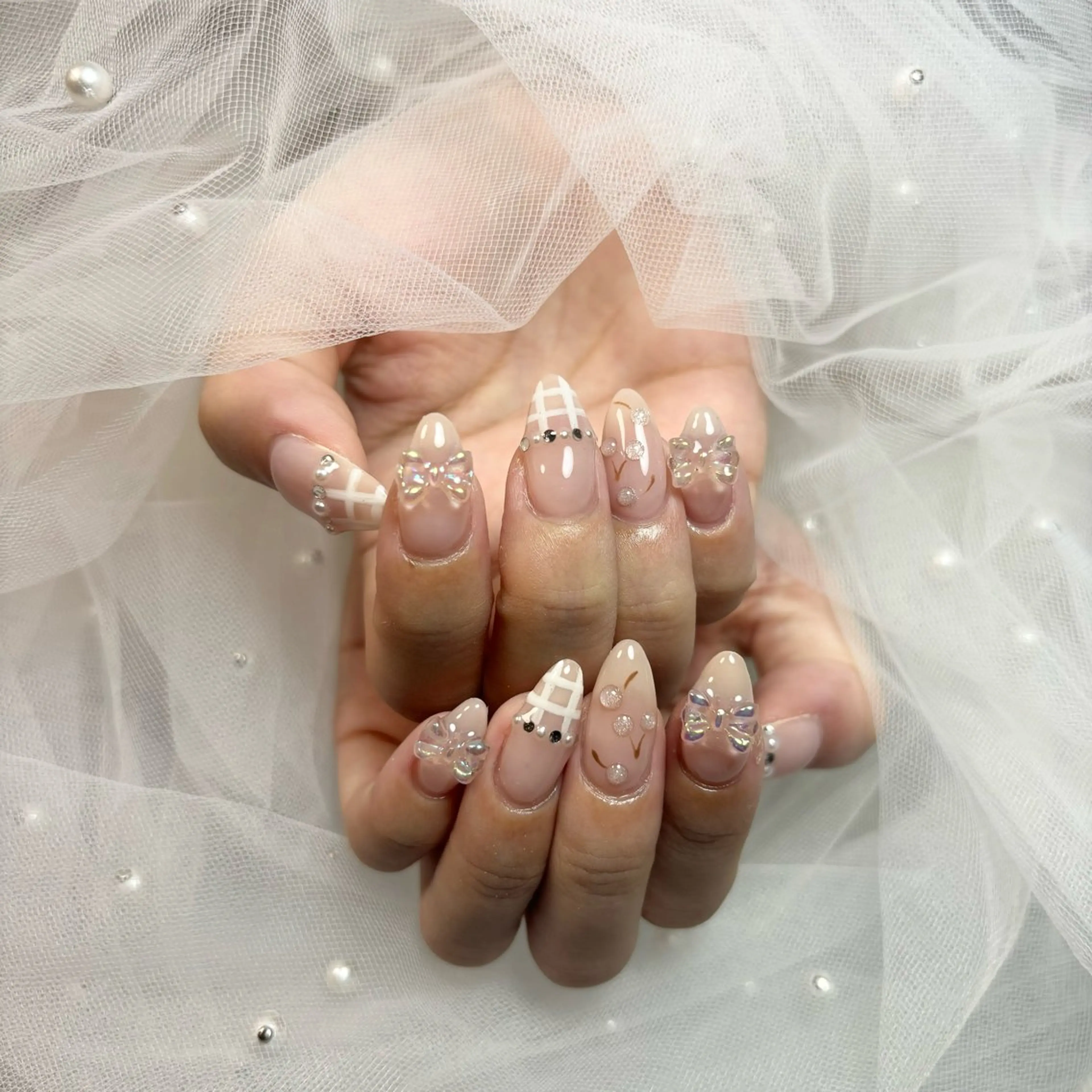 ネイル ハンドネイル ୨୧ mio୨୧のネイルデザイン