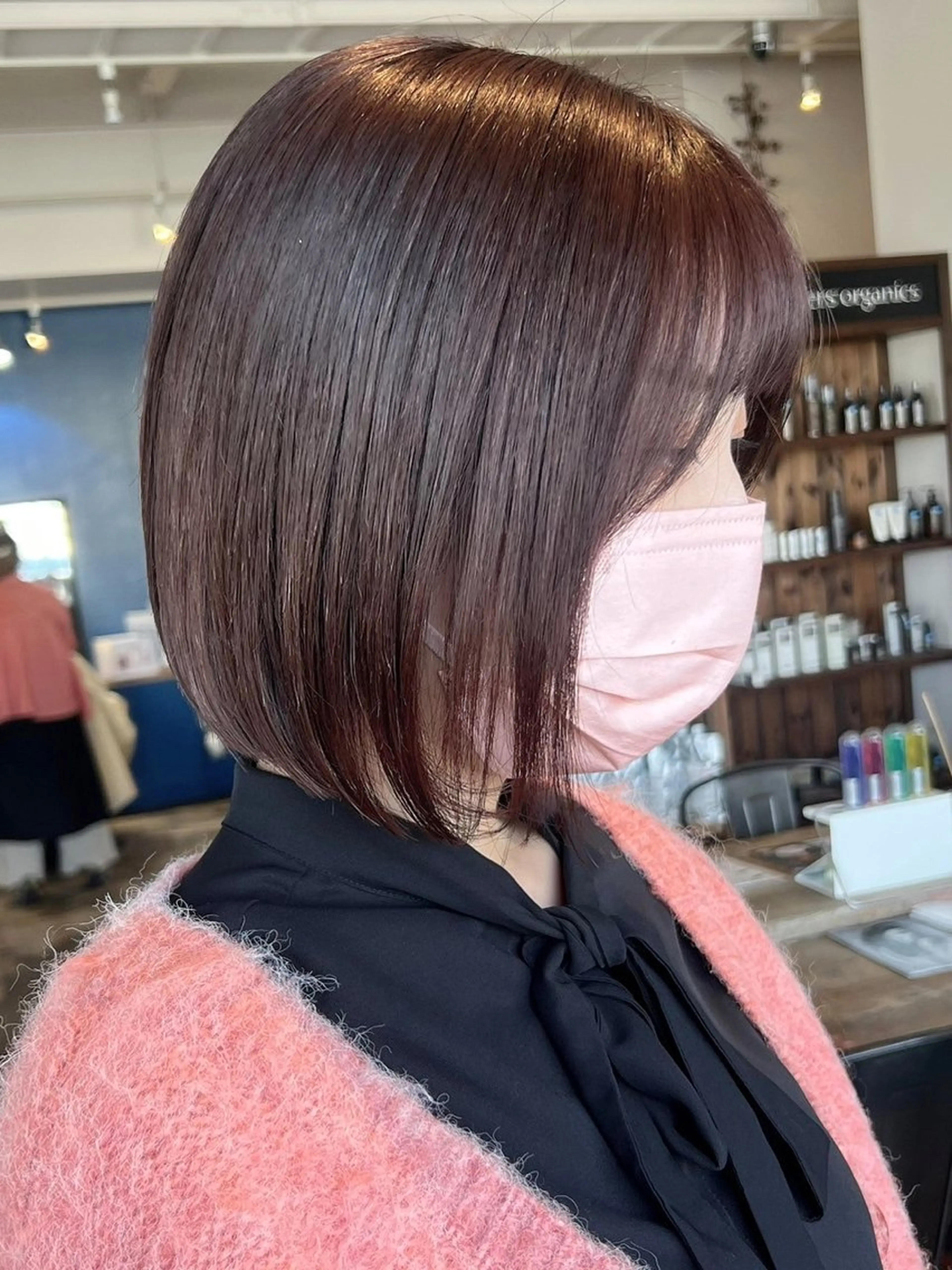 ショート カラー 岸下 理緒のヘアスタイル