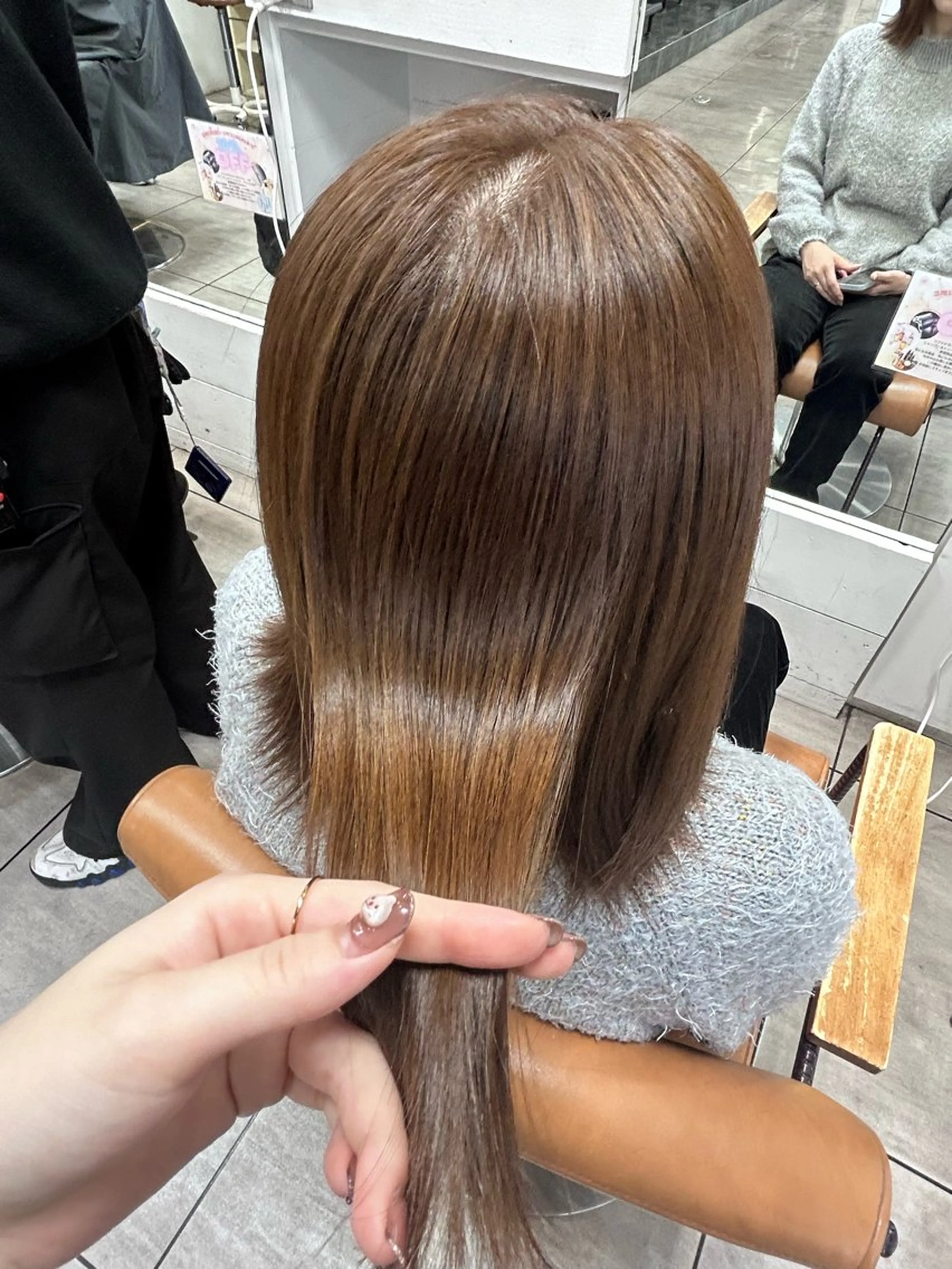 ミディアム カラー ヘアカラー トリートメント 🎀艶カラー🎀 よしいあまねのヘアスタイル