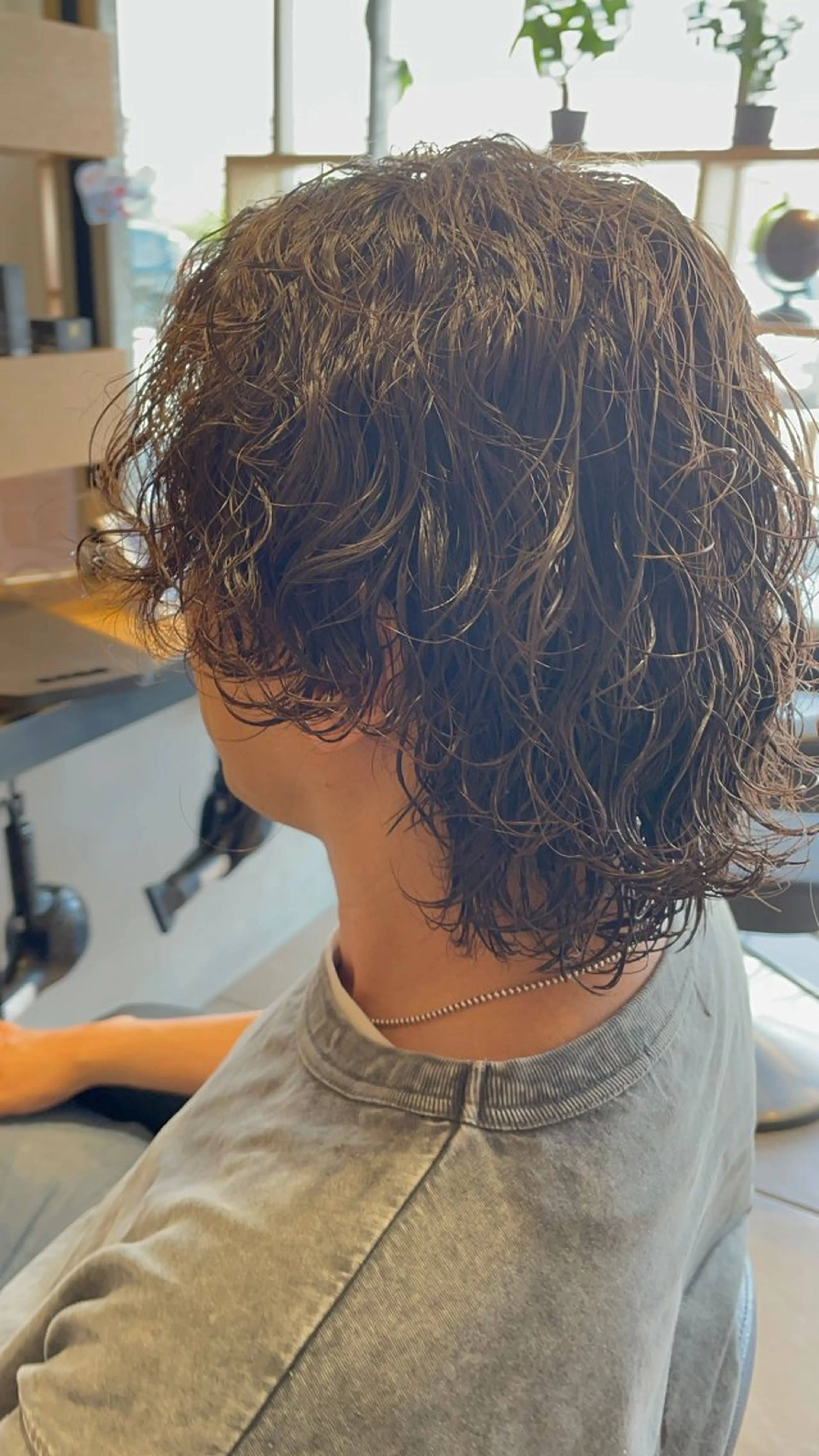 ミディアム パーマ メンズ 波巻きパーマ メンズウルフカット ウルフカット カット パーマ トリートメント ヘッドスパ ヘアセット 【レイク　メンズ特化 /パーマ特化】野平のヘアスタイル