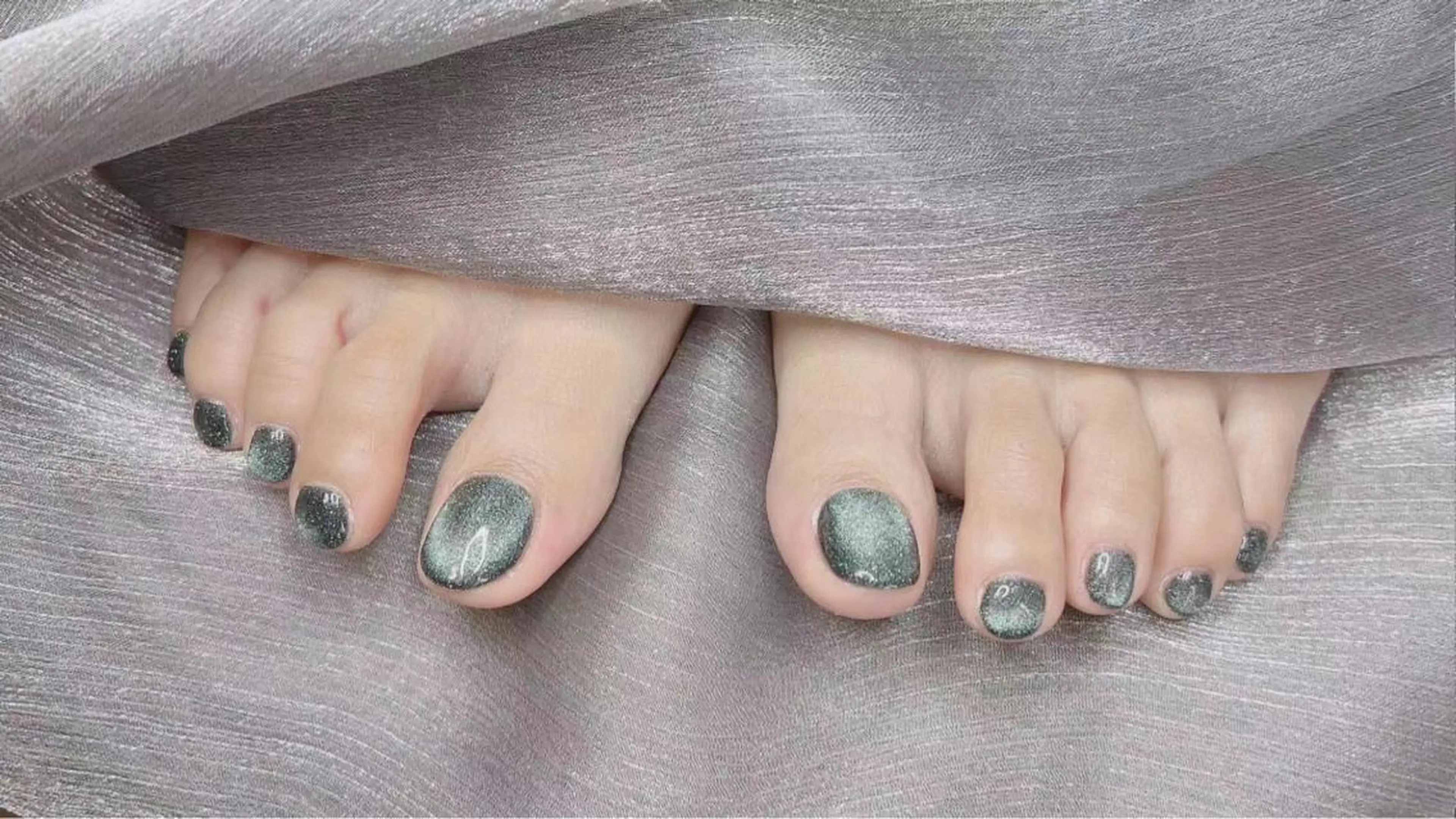 オフ無フットネイル マグネットネイルの写真