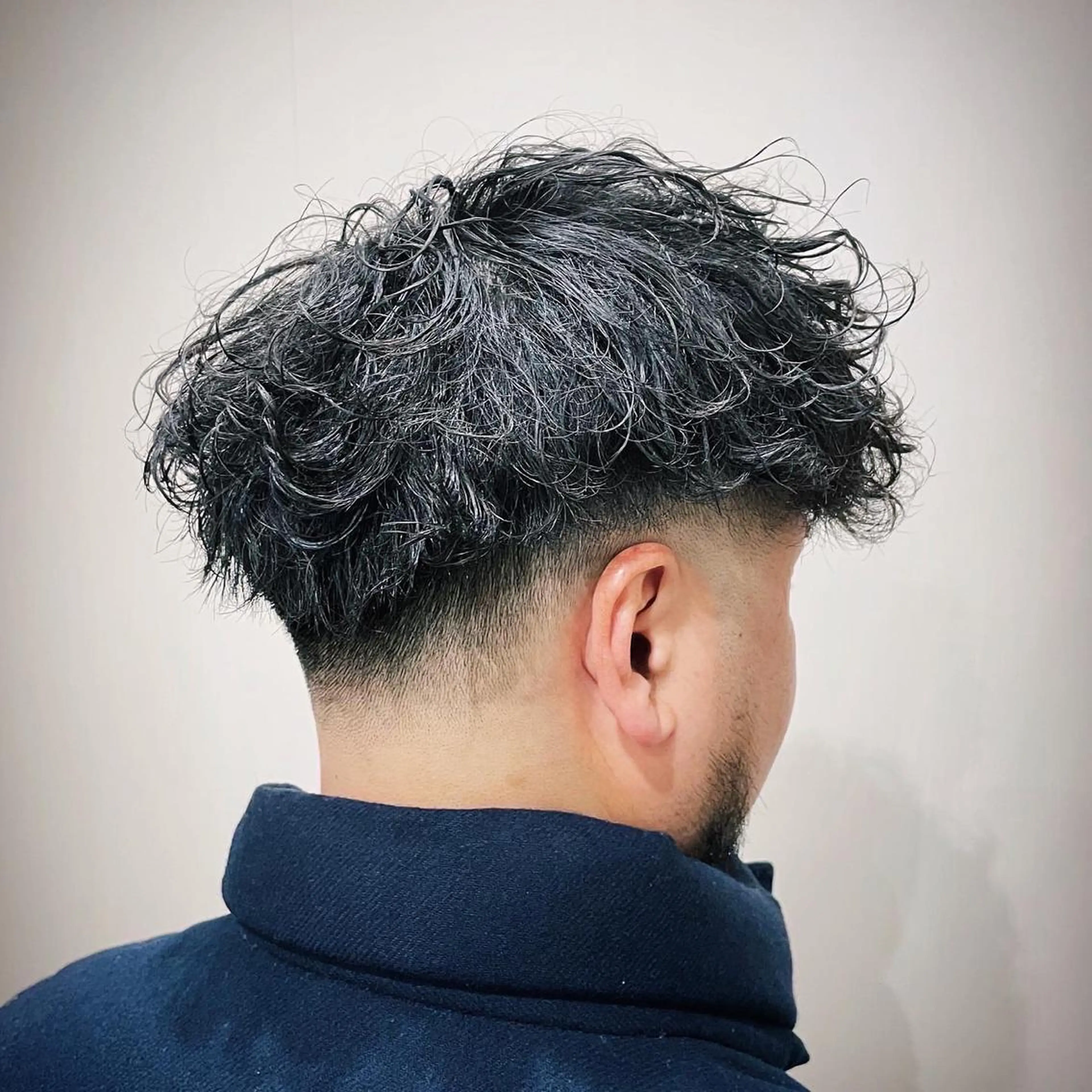 ショート パーマ メンズ カット パーマ 六本木ビジネスヘア HIROGINZAのヘアスタイル