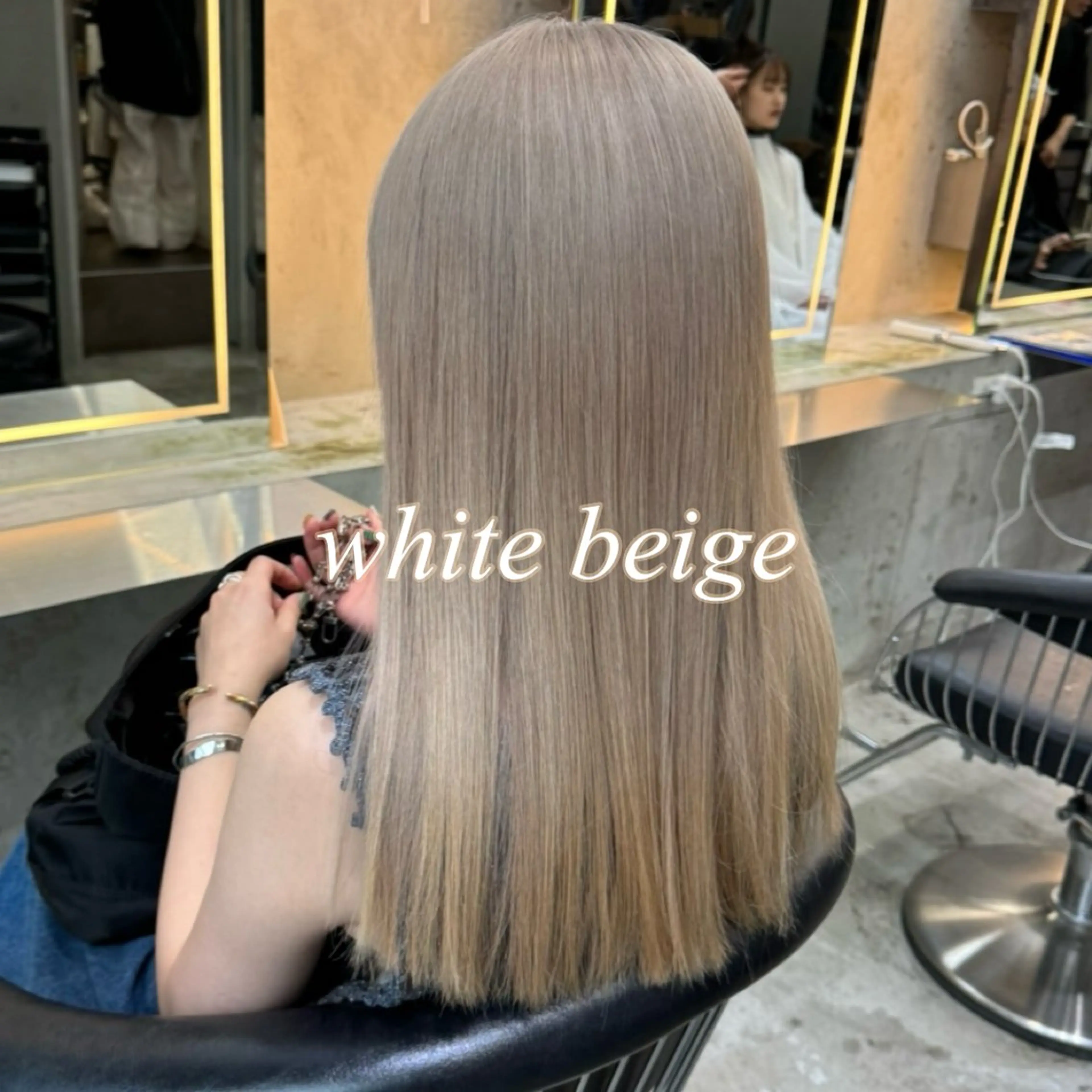 セミロング カラー ベージュカラー ブリーチ ケアブリーチ ケアカラー ホワイトベージュ カット ヘアカラー トリートメント 韓国レイヤー/髪質 改善🎀ちなみのヘアスタイル