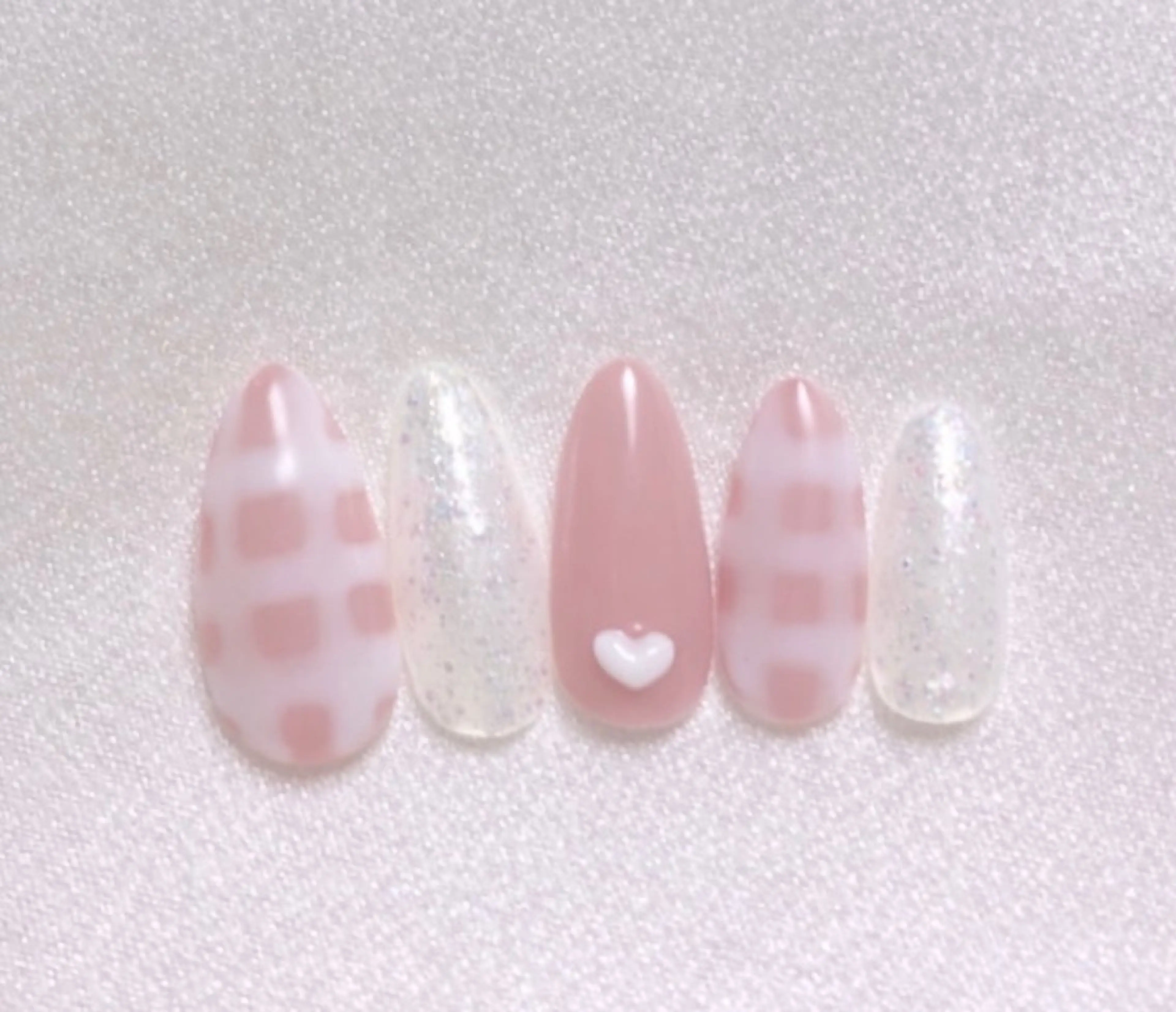 ネイル ガーリー ピンク nail lumièreのネイルデザイン
