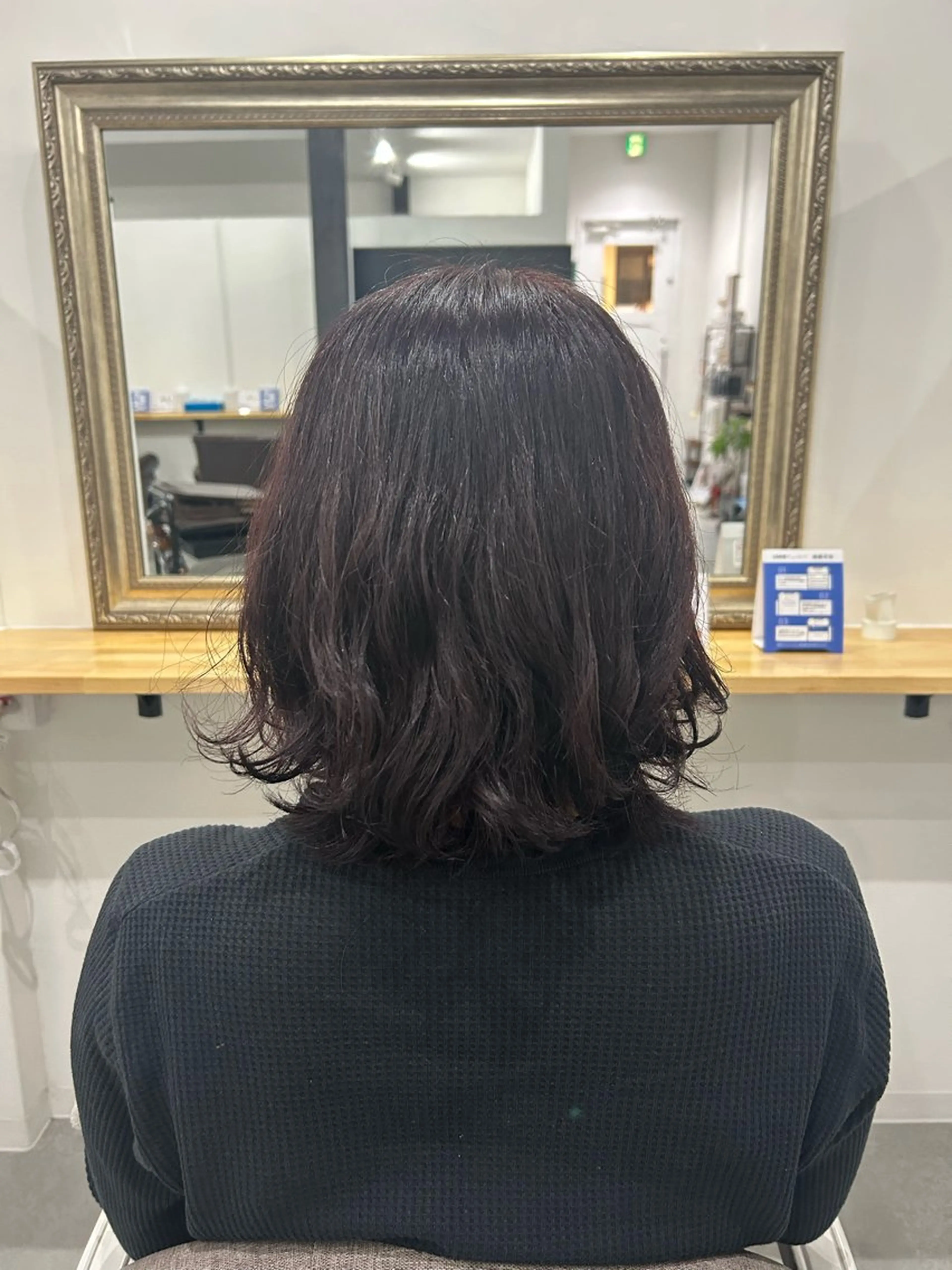 カラー 稲井 裕美のヘアスタイル