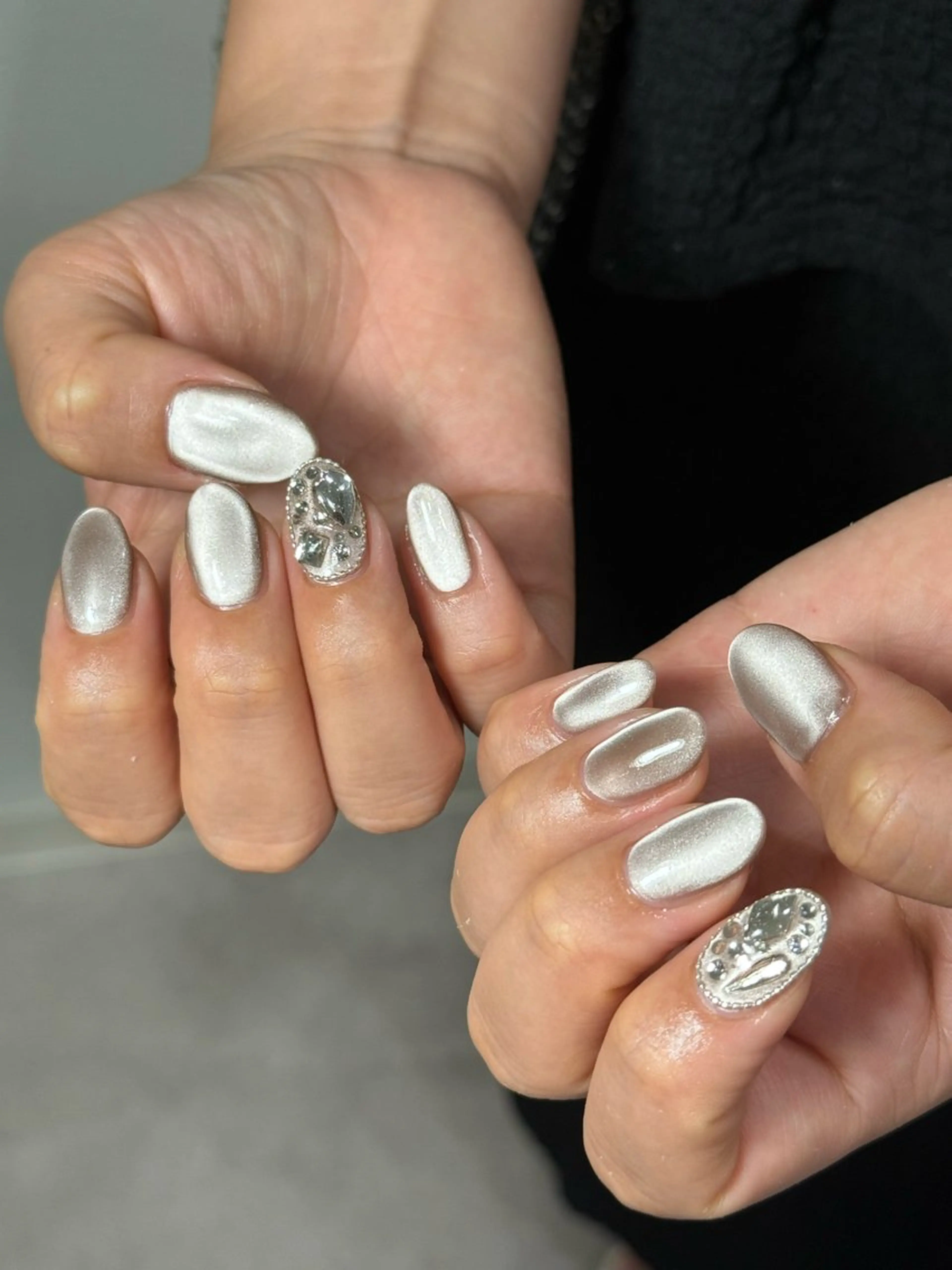 ネイル neouv所属・NEOUV_ mikuのネイルデザイン