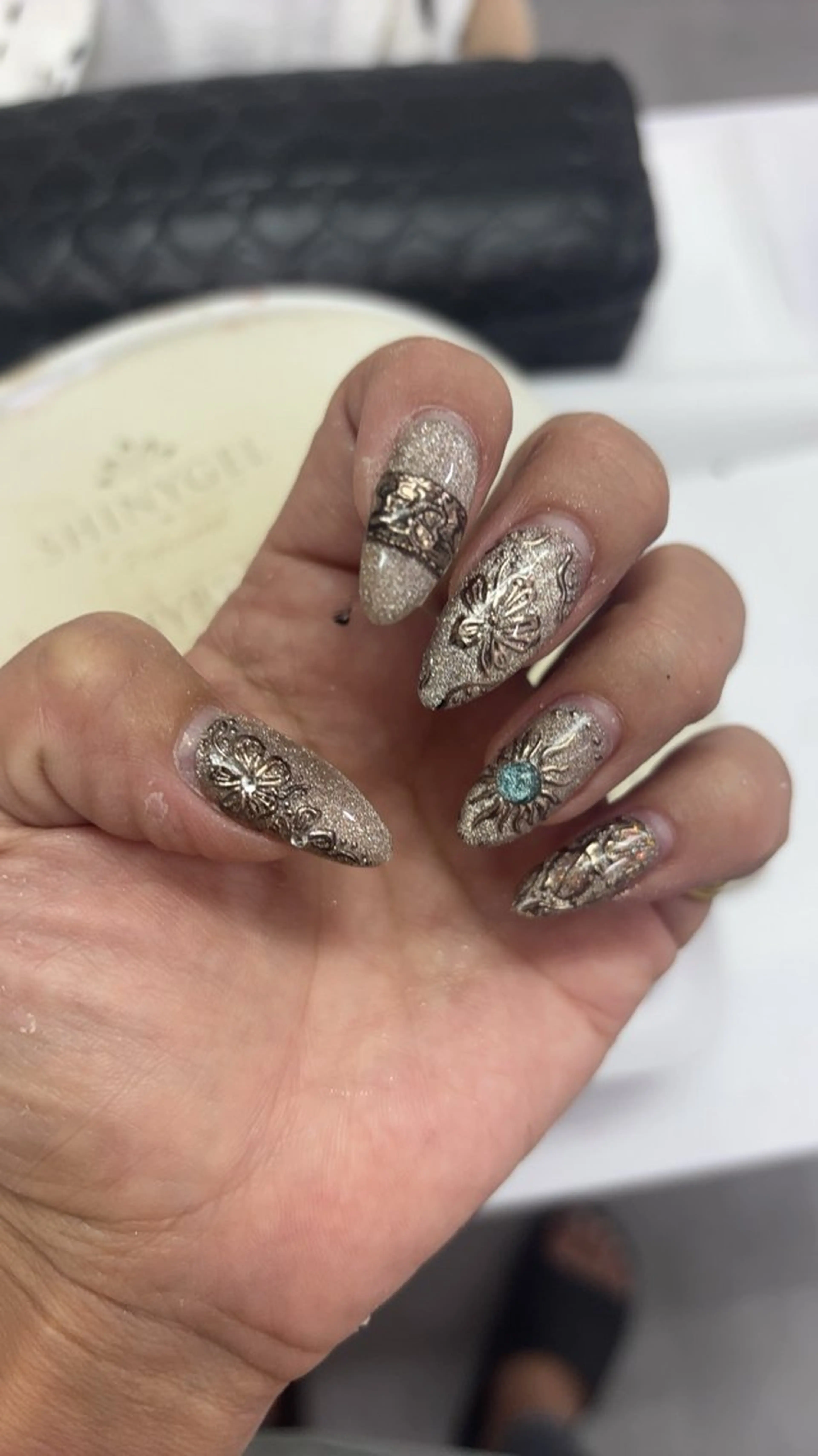 ネイル brilliant s.kのネイルデザイン