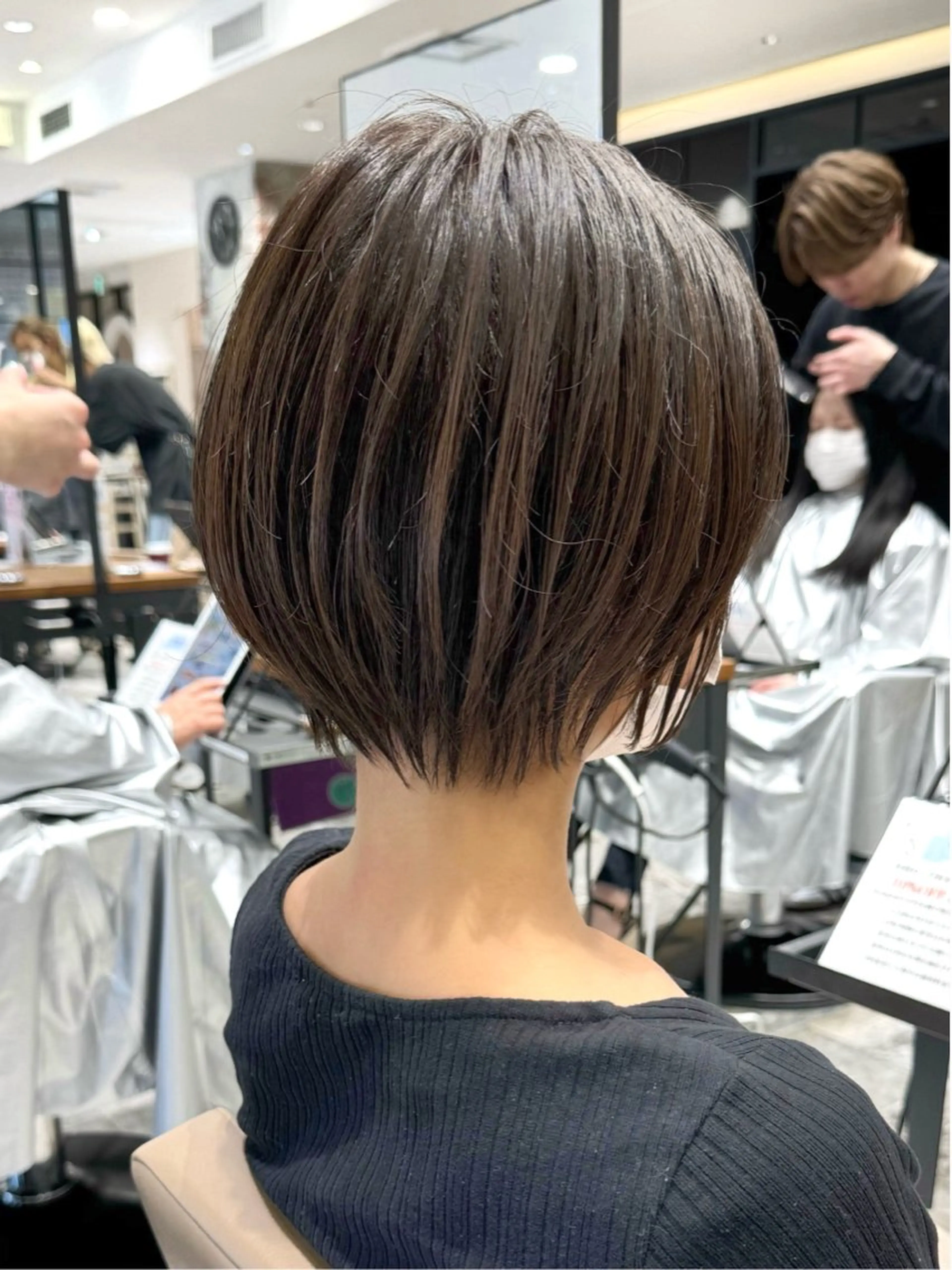 ショート カラー カット ヘアカラー トリートメント 💍新宿ショート 💍岩田莉奈のヘアスタイル