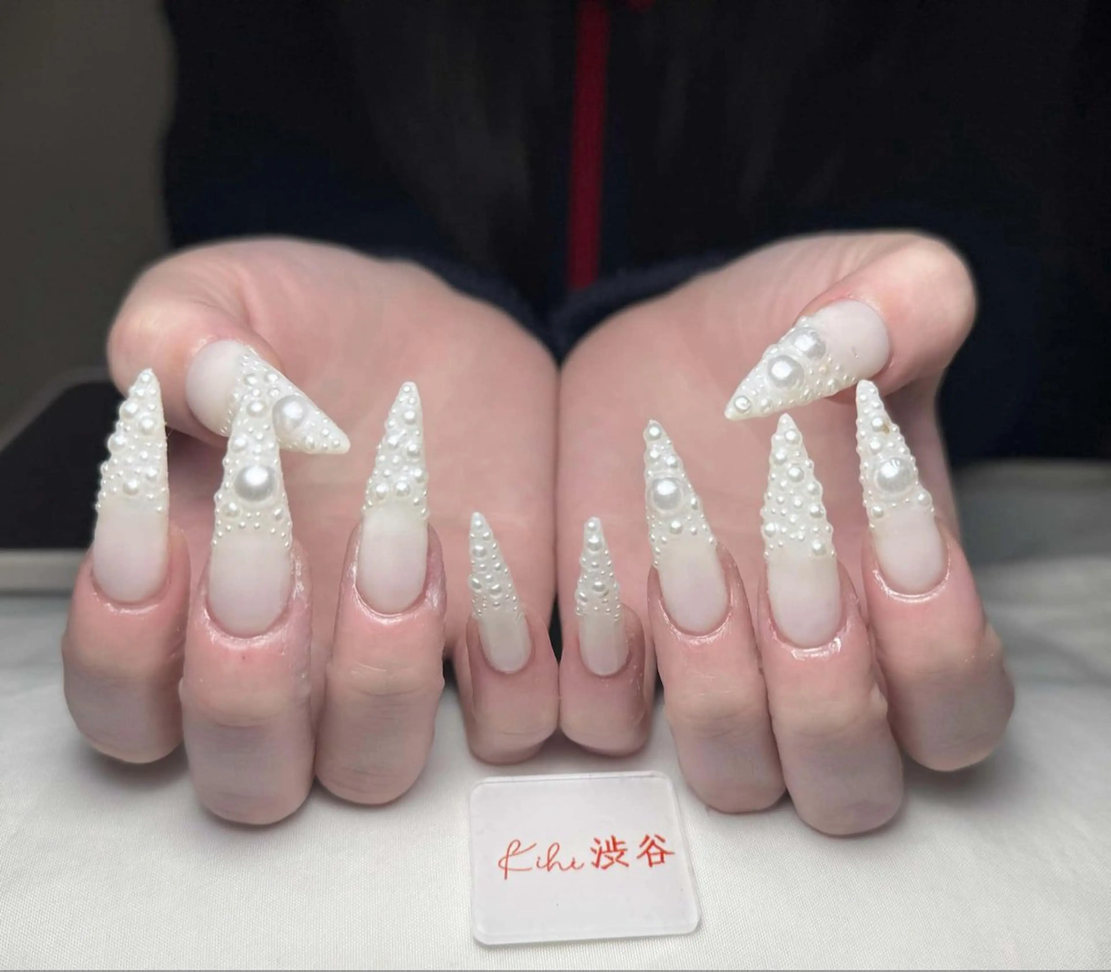 ネイル アートネイル フレンチネイル ジェルネイル グラデーション 韓国ネイル ハンドネイル 💕鈴木ユリ パラジェル/オフ無料のネイルデザイン