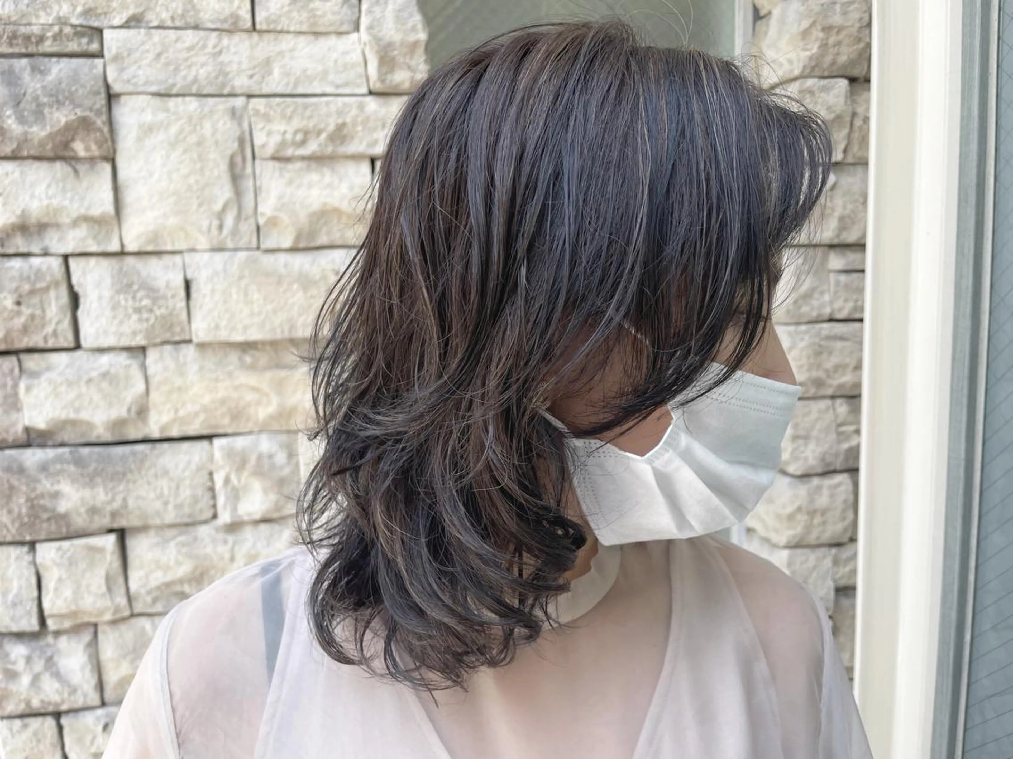 ミディアム カラー ハイライトカラー ハイライト EMANON天神所属・Hitomi Ezakiのヘアスタイル