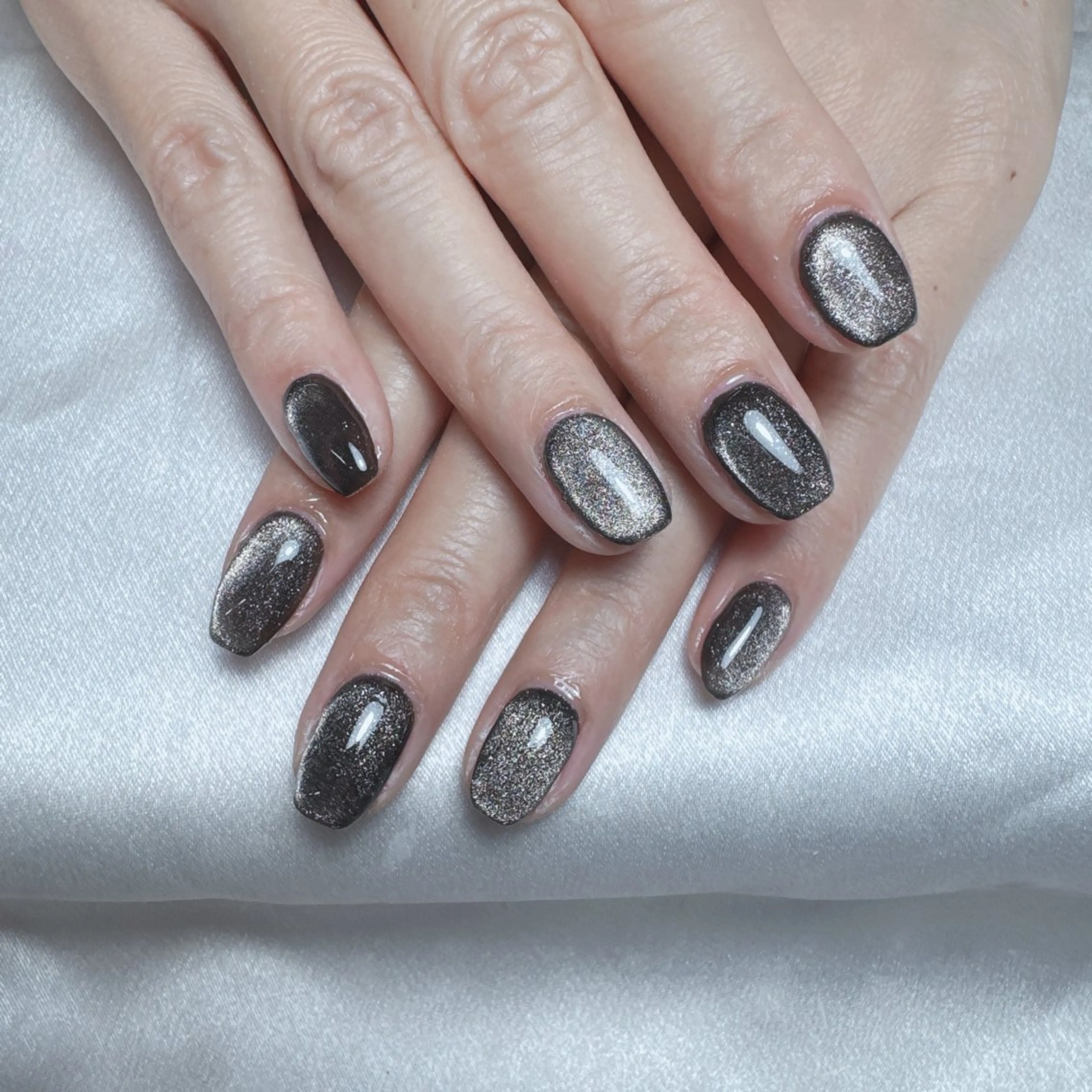 ネイル LR.ONE リナのネイルデザイン