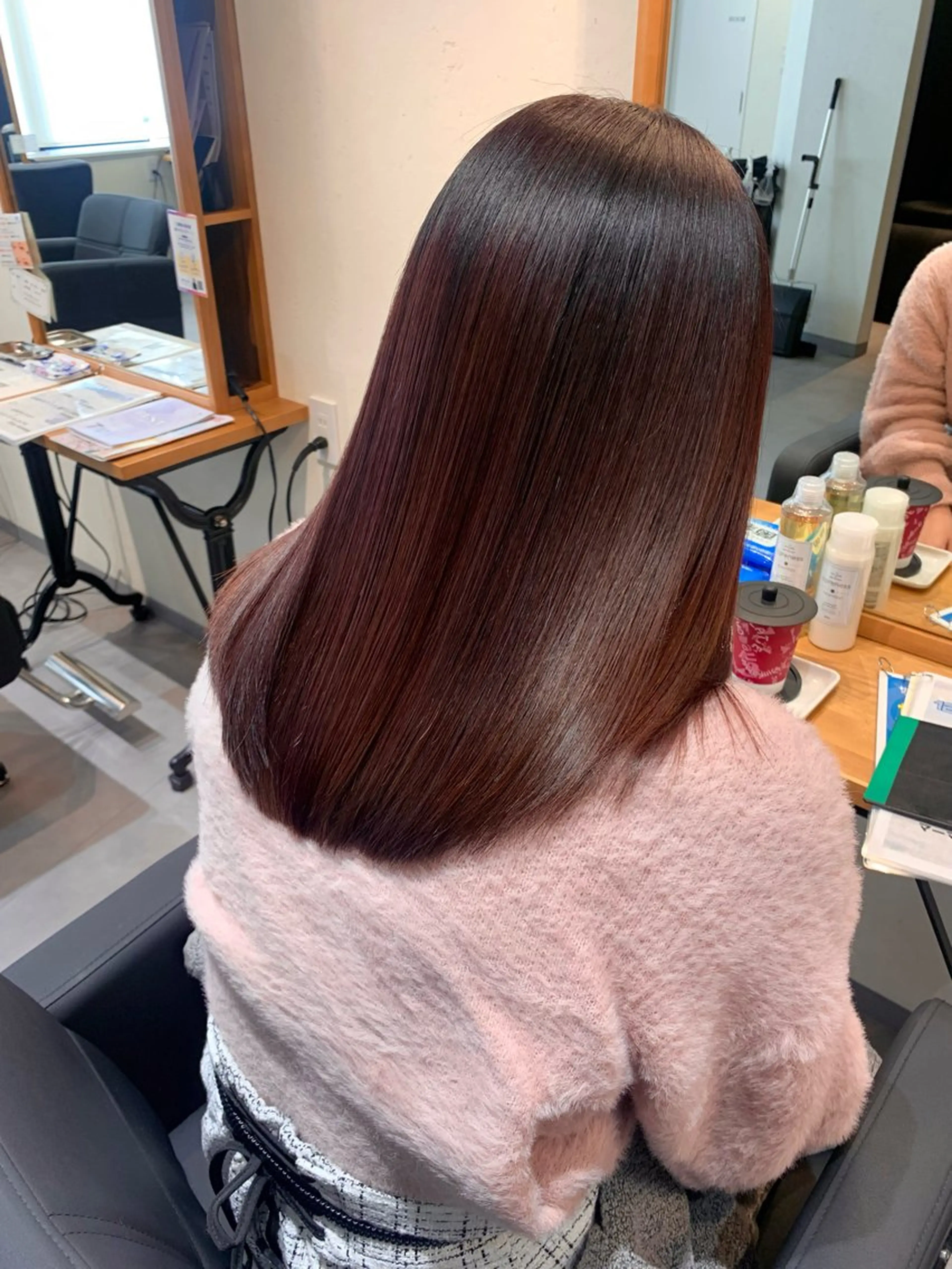 セミロング カラー パーマ 髪質改善 ストレートパーマ Dears 香芝店所属・関 優希のヘアスタイル