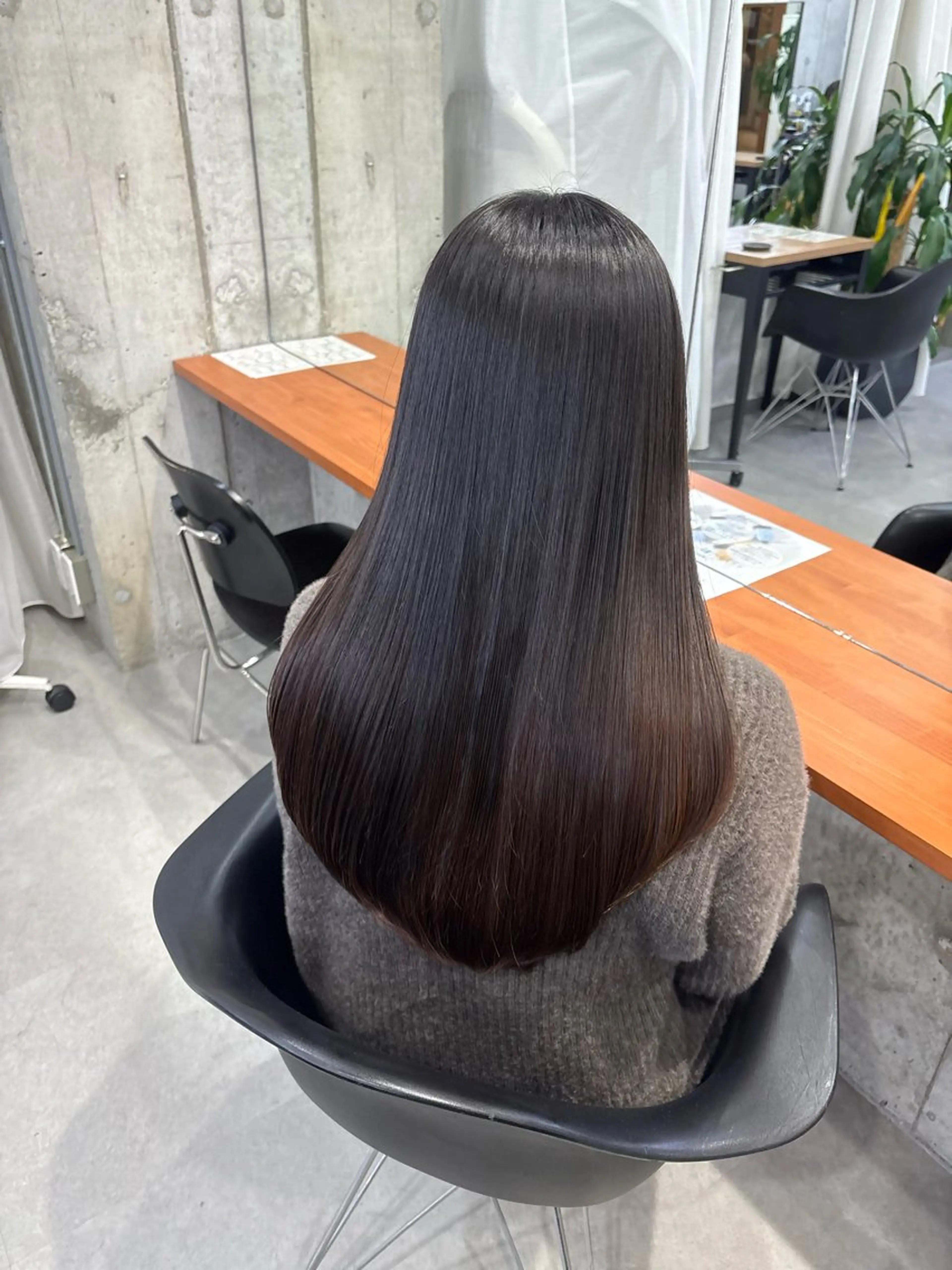 ロング 縮毛矯正 髪質改善／縮毛矯正 関根青葉のヘアスタイル