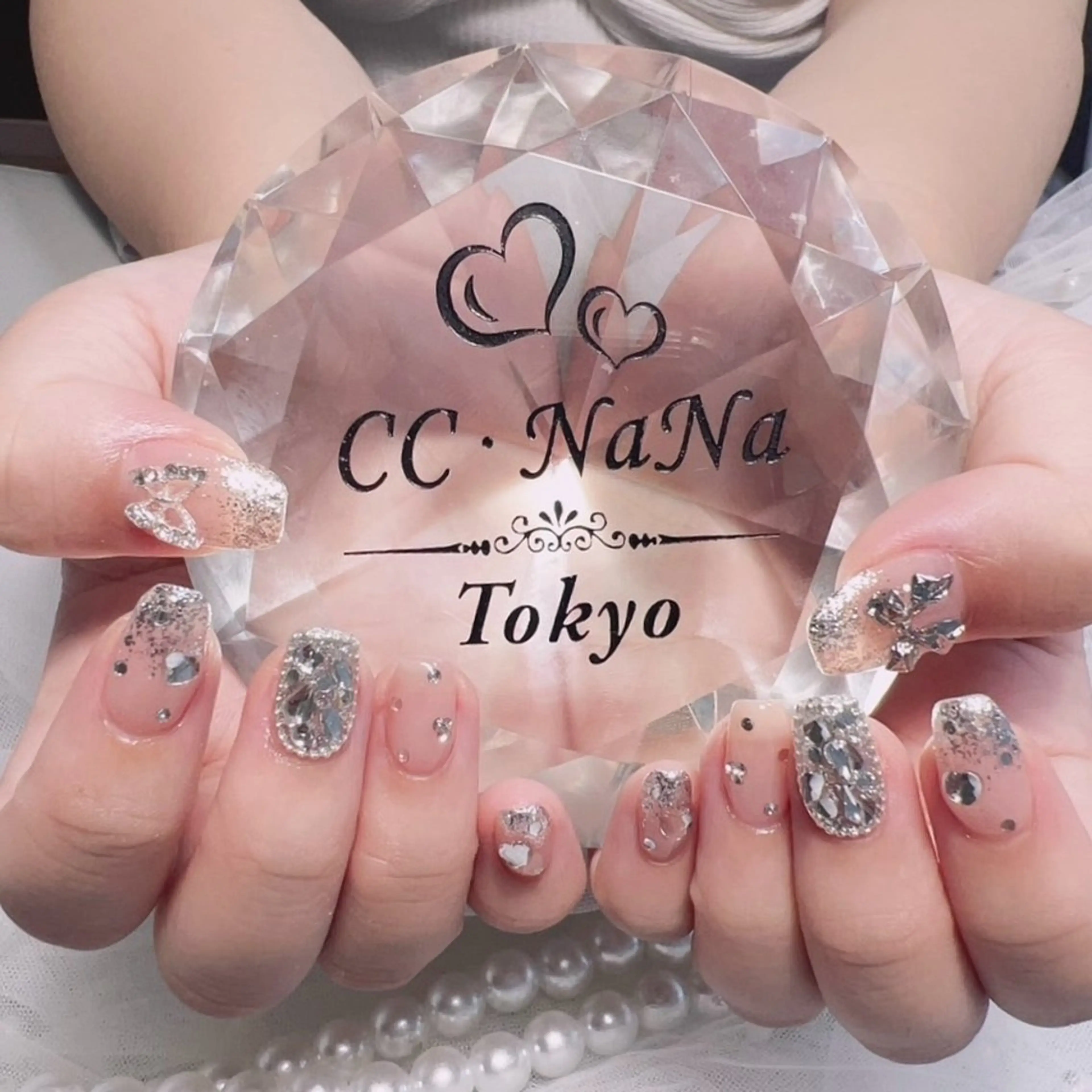 ネイル アートネイル 夏ネイル ハンドネイル 💎CC・NaNa 韓国風ネイル🌙Cのネイルデザイン