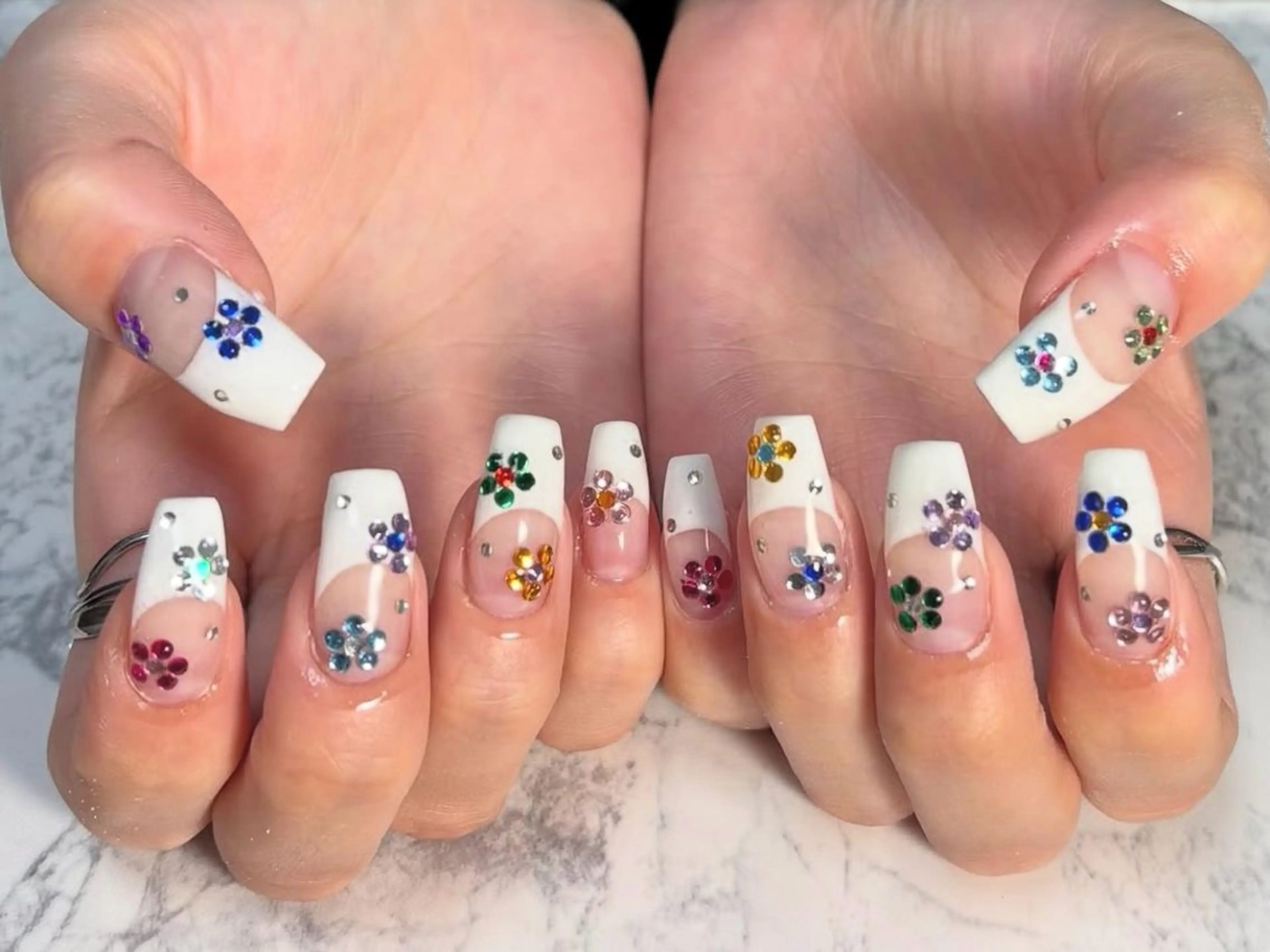 ネイル ハンドネイル R’s nailのエステ・リラクイメージ