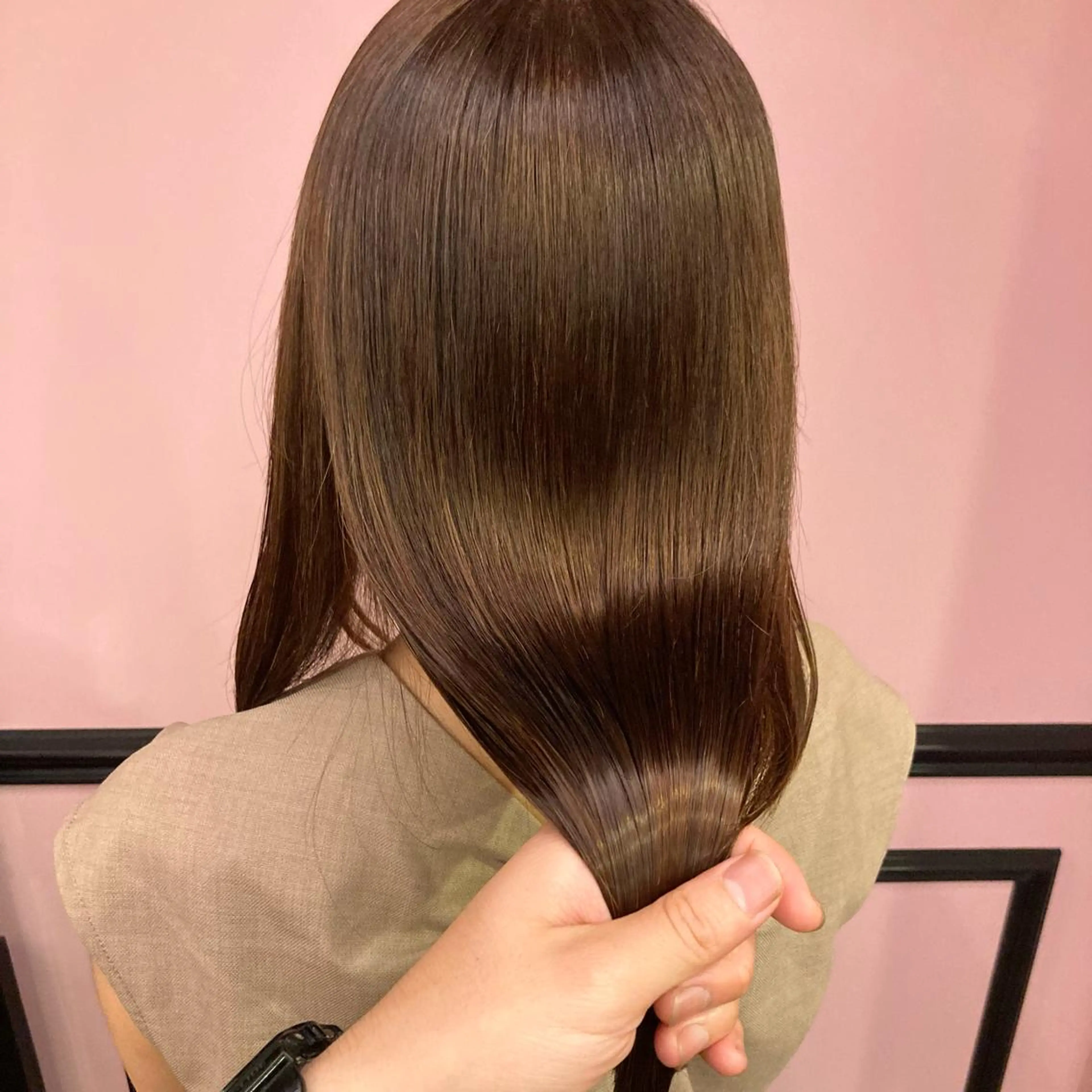 セミロング カラー パーマ ストレートパーマ 縮毛矯正 トリートメント ✨髪質改善縮毛矯正✨ 宇田川修平のエステ・リラクイメージ