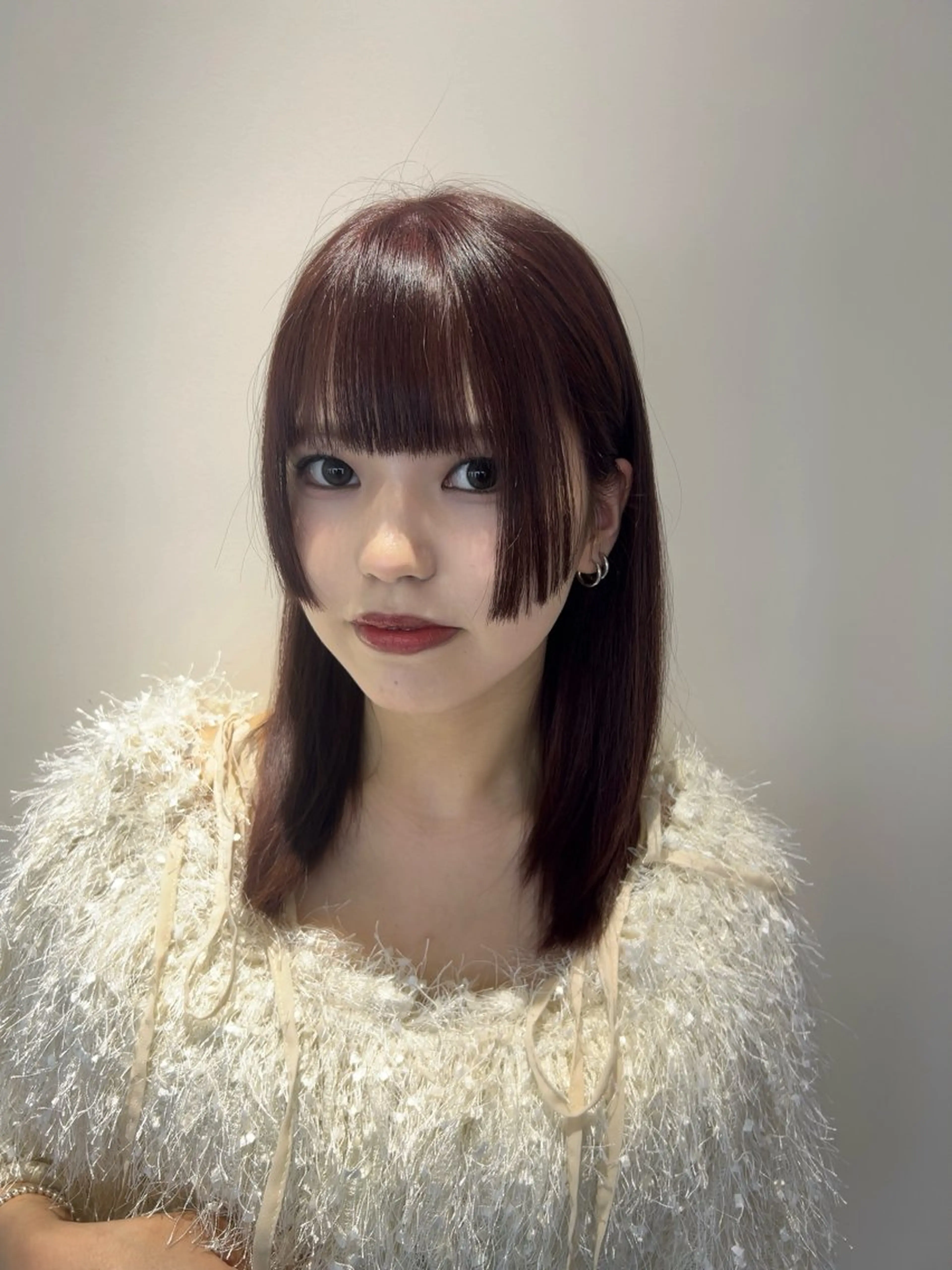 ミディアム 透明感のあるモテ艶髪 🫧AYAKAのヘアスタイル