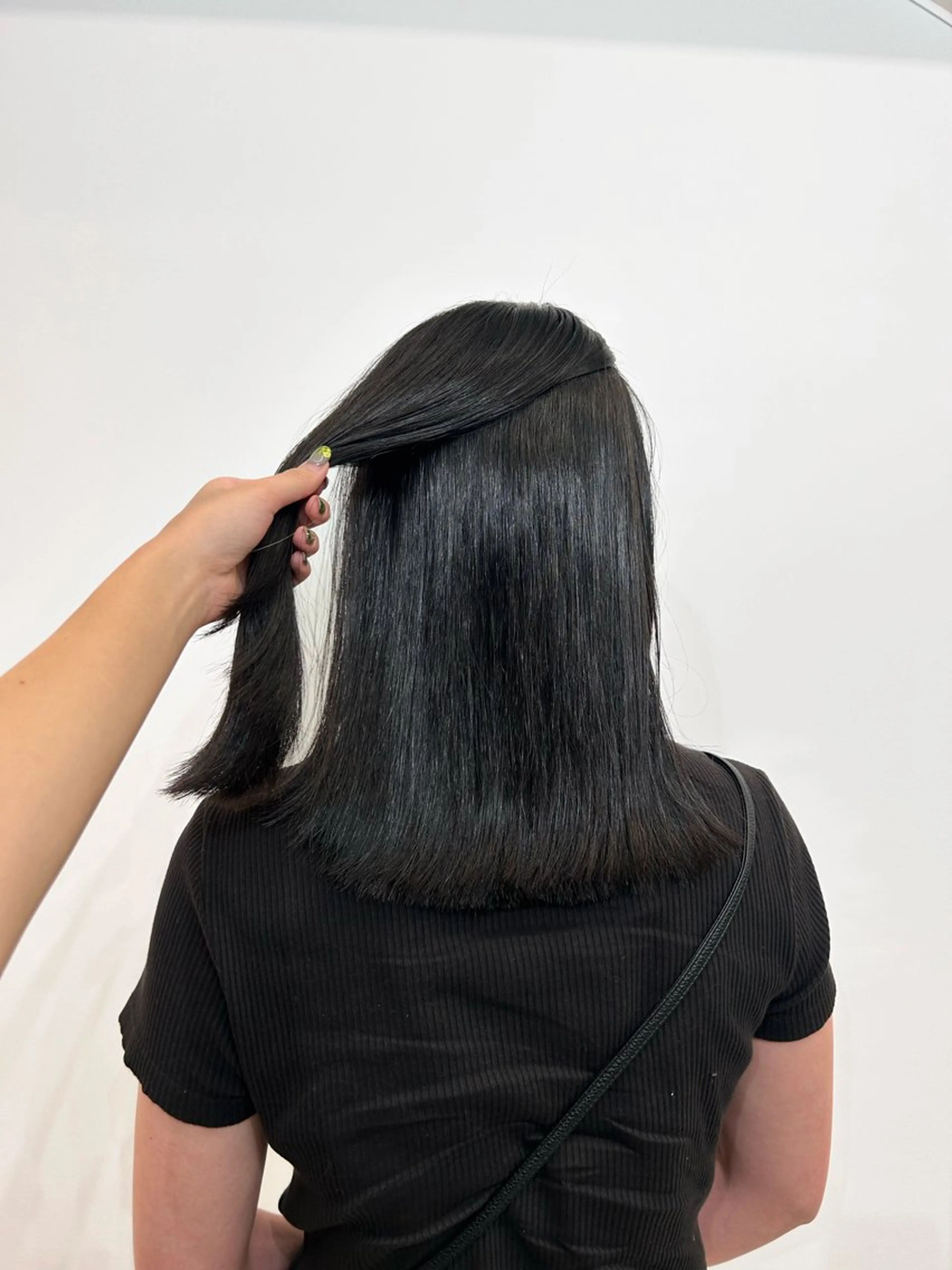 セミロング 縮毛矯正 LOA Ririのヘアスタイル