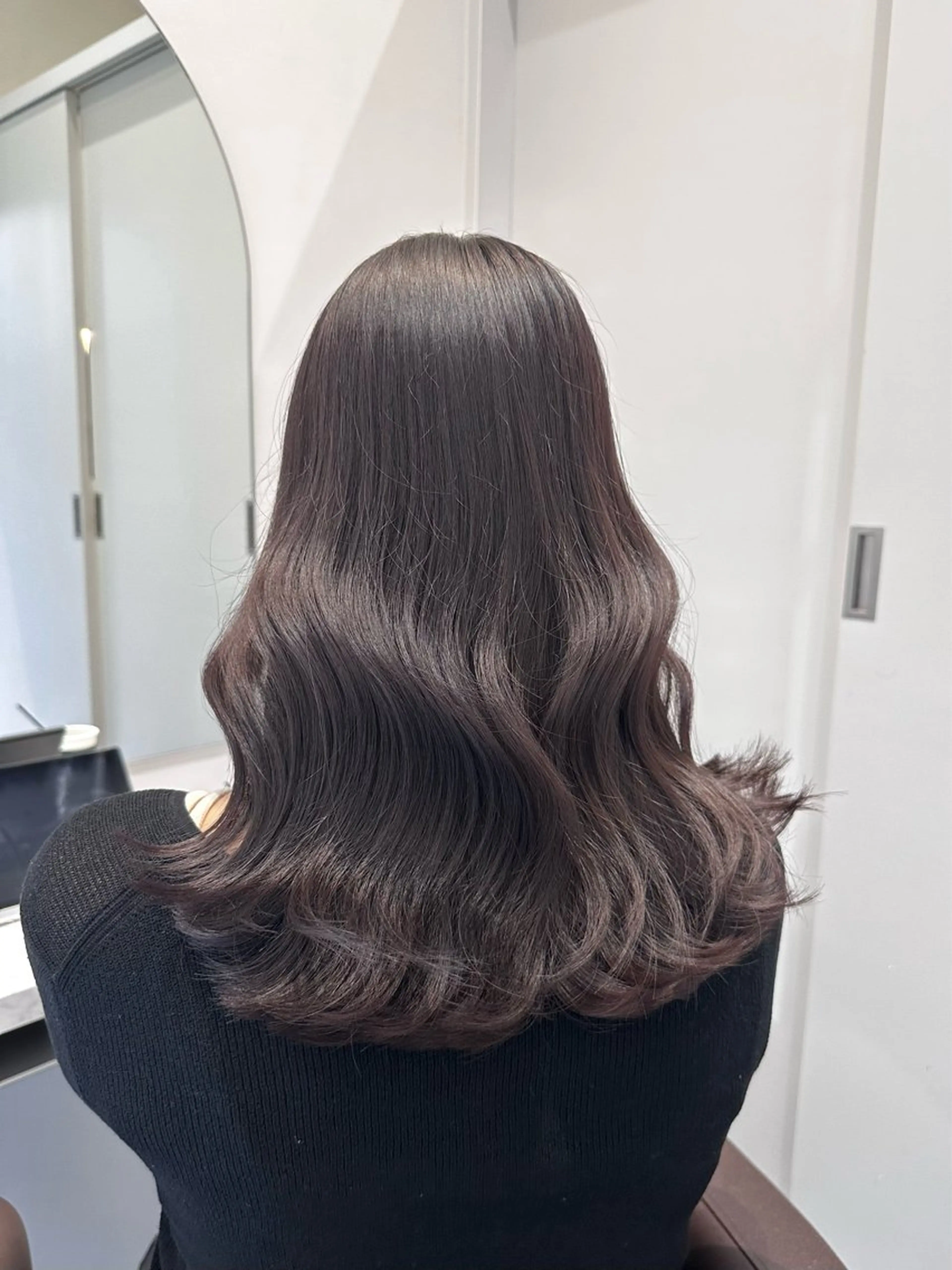 ミディアム カラー ブリーチ グレージュ ラベンダーカラー ラベンダーグレージュ ラベンダーグレー カット ヘアカラー トリートメント LUMO所属・矢野 晃平のヘアスタイル