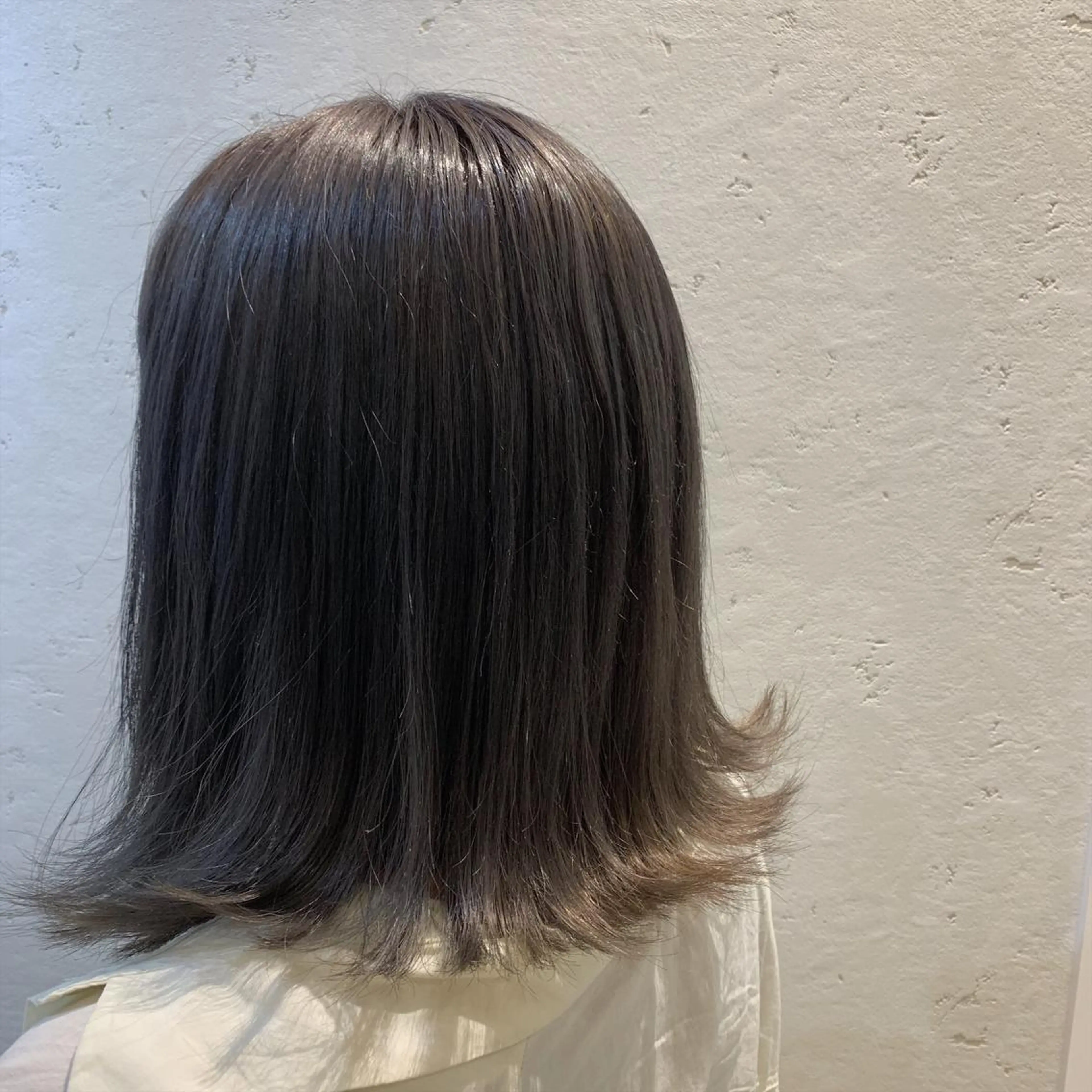 ミディアム カラー 外山 実咲のヘアスタイル