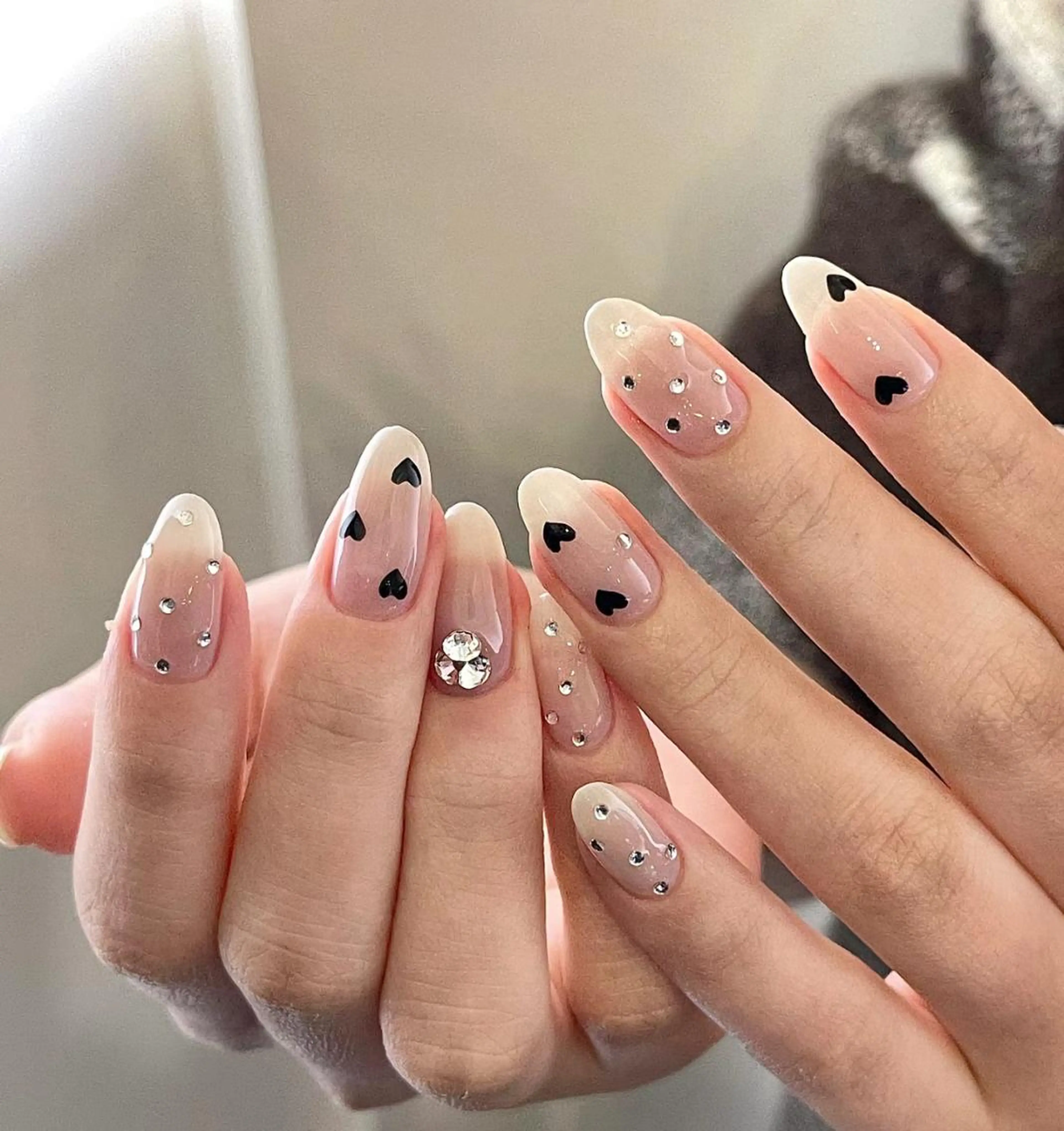 ネイル RAFFINE haru🦋🩵のネイルデザイン