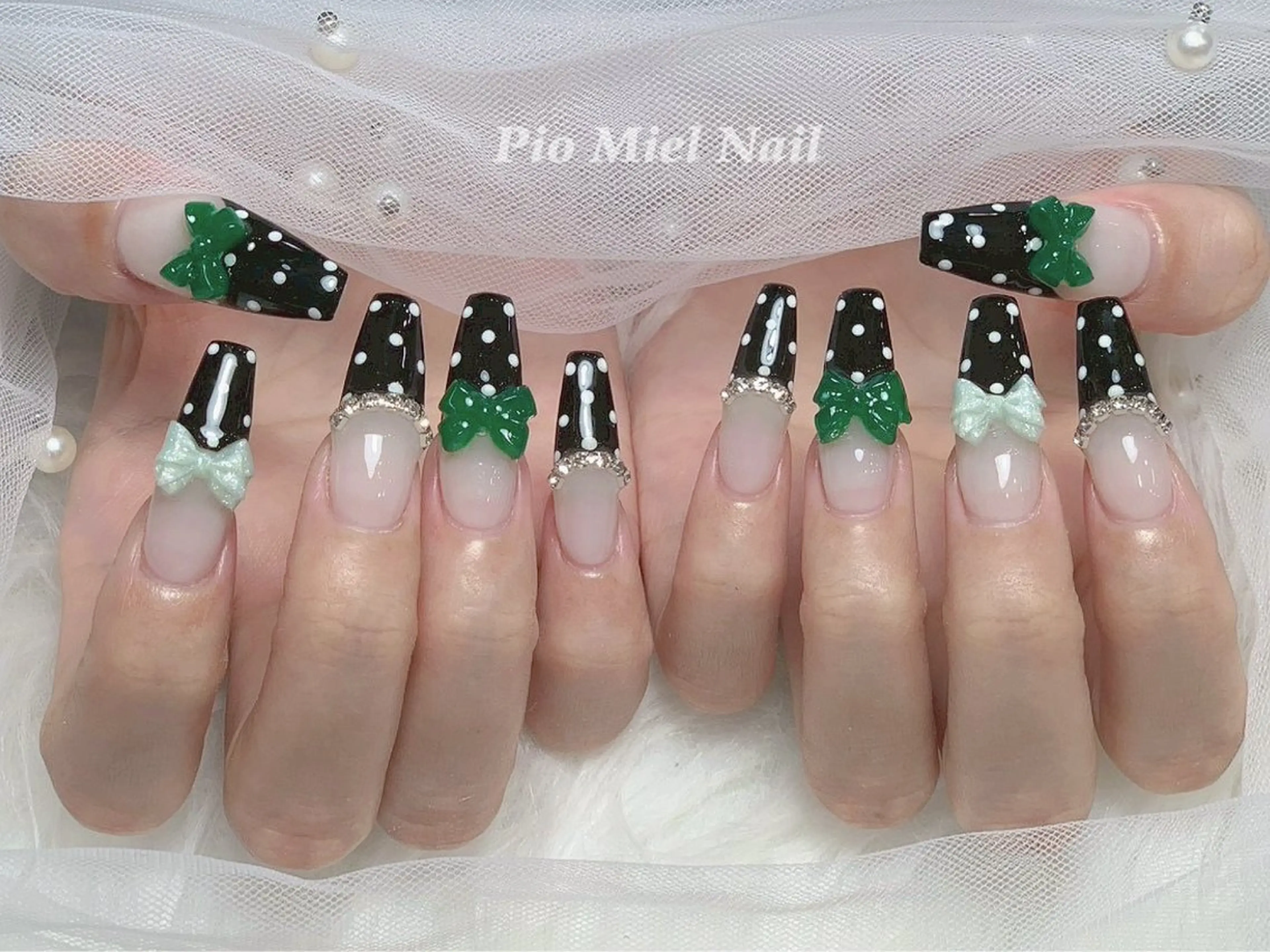 ネイル フレンチネイル 韓国ネイル マグネットネイル ニュアンスネイル オフィスネイル ハンドネイル Pio Mielのネイルデザイン