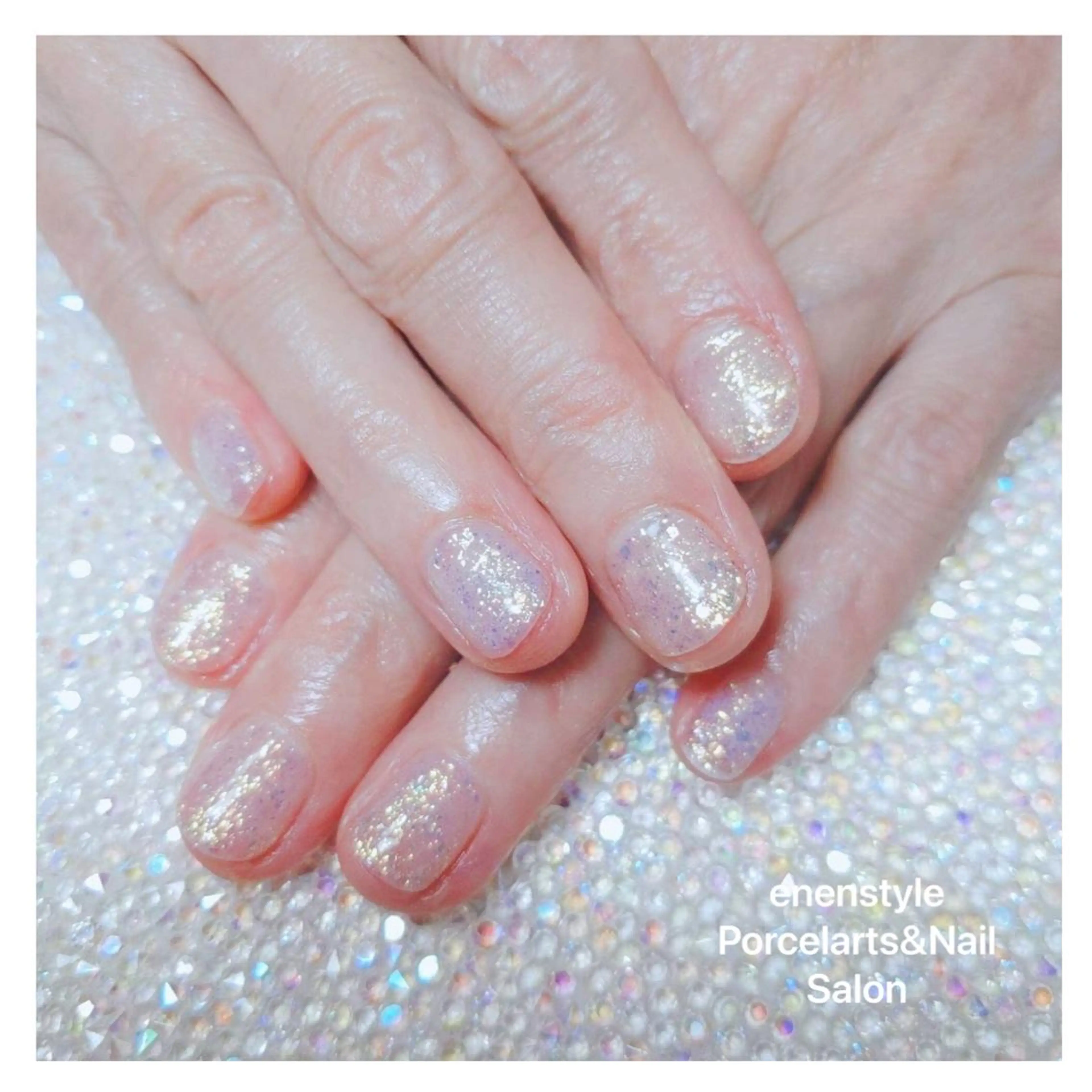 ショート ネイル 👑enen style👑のネイルデザイン