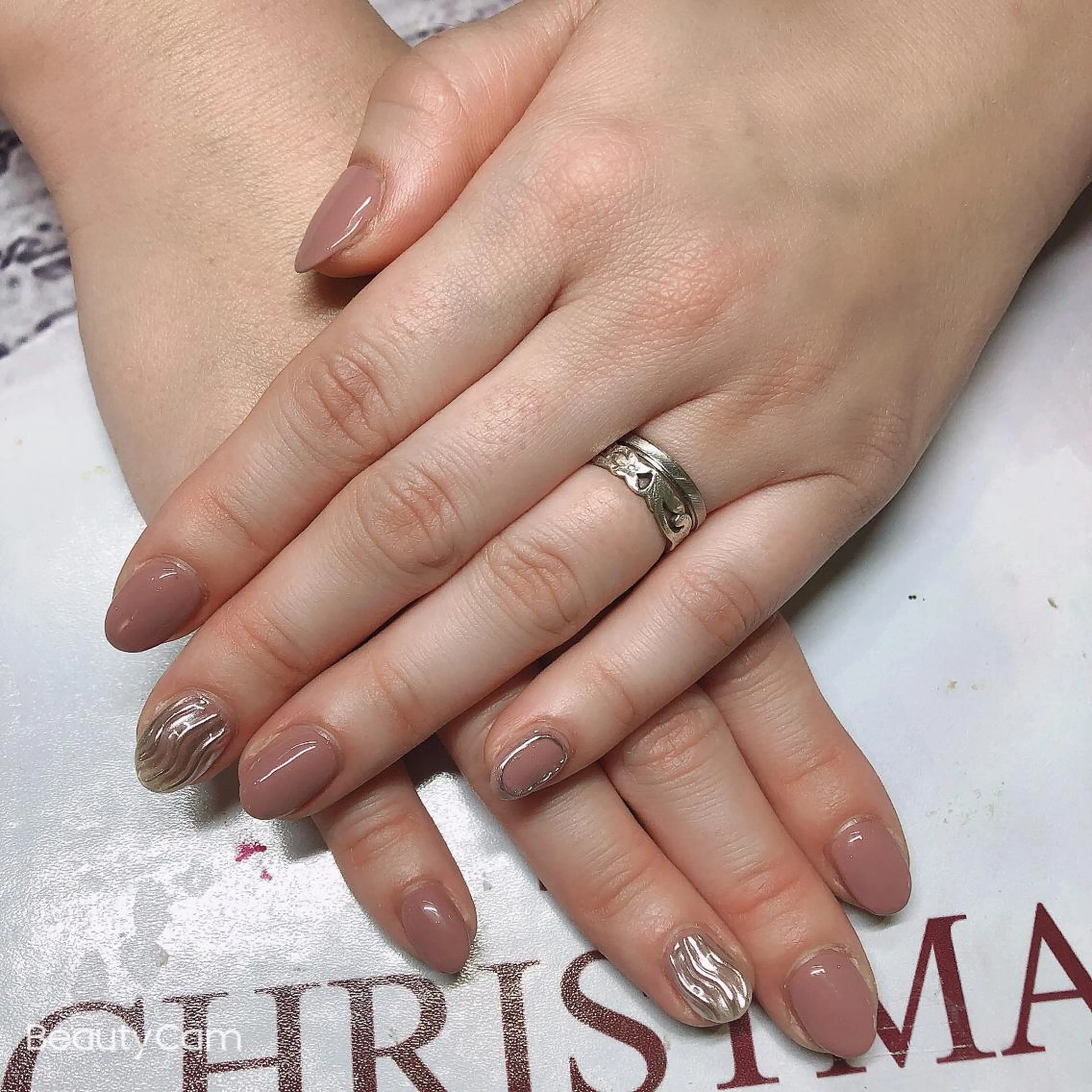 ネイル Guarendo錦糸町店所属・ガレンドウ 白澤 愛子のネイルデザイン