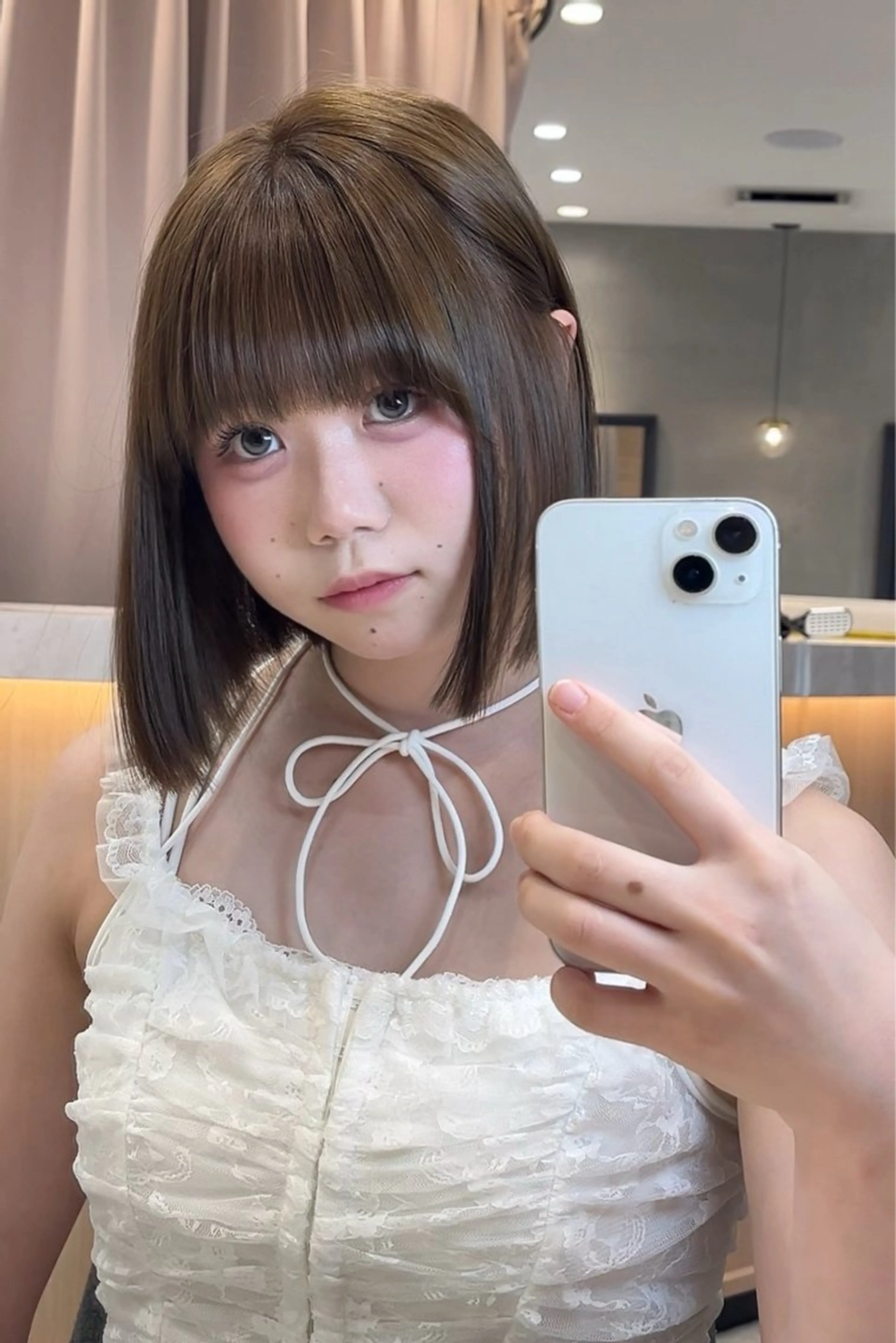 カラー ブリーチ ダブルカラー ブリーチなしカラー ボブ 縮毛矯正 ヘアカラー トリートメント けいし🐬ボブ 美髪縮毛矯正のヘアスタイル