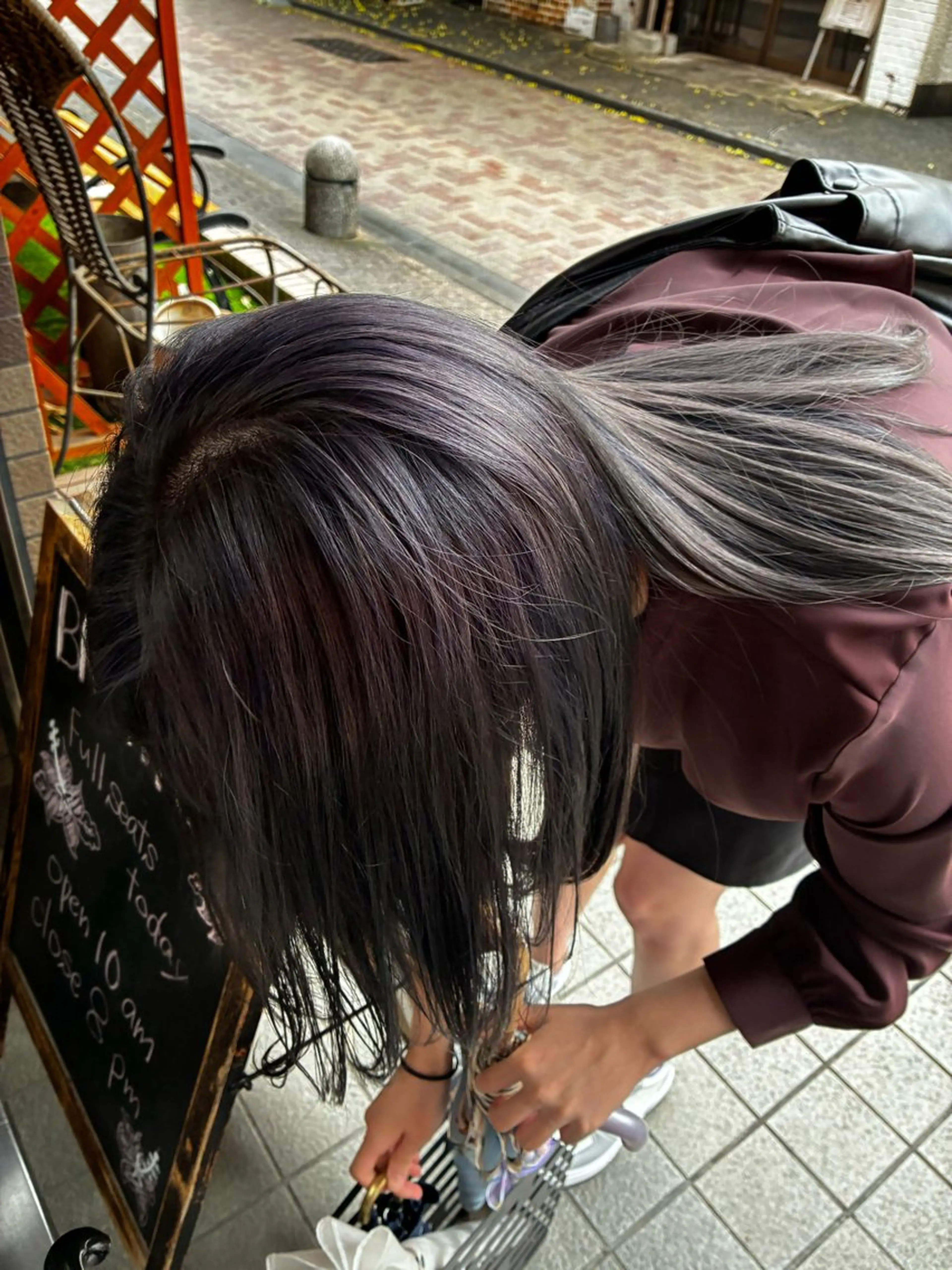 ロング カラー ヘアカラー トリートメント 佐藤 芽衣のヘアスタイル