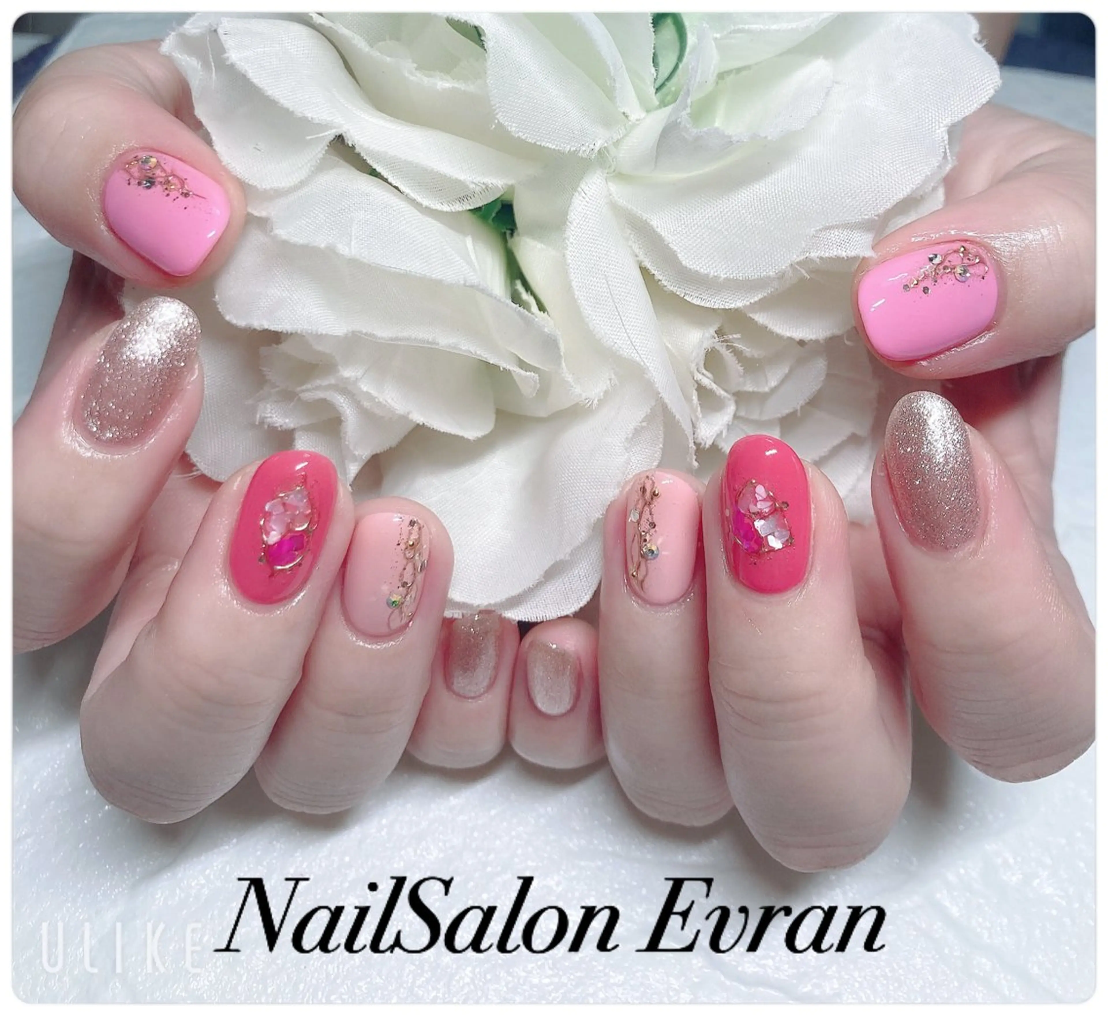 ネイル アートネイル フレンチネイル マグネットネイル 持ち込み ニュアンスネイル Nail salon Evranのネイルデザイン