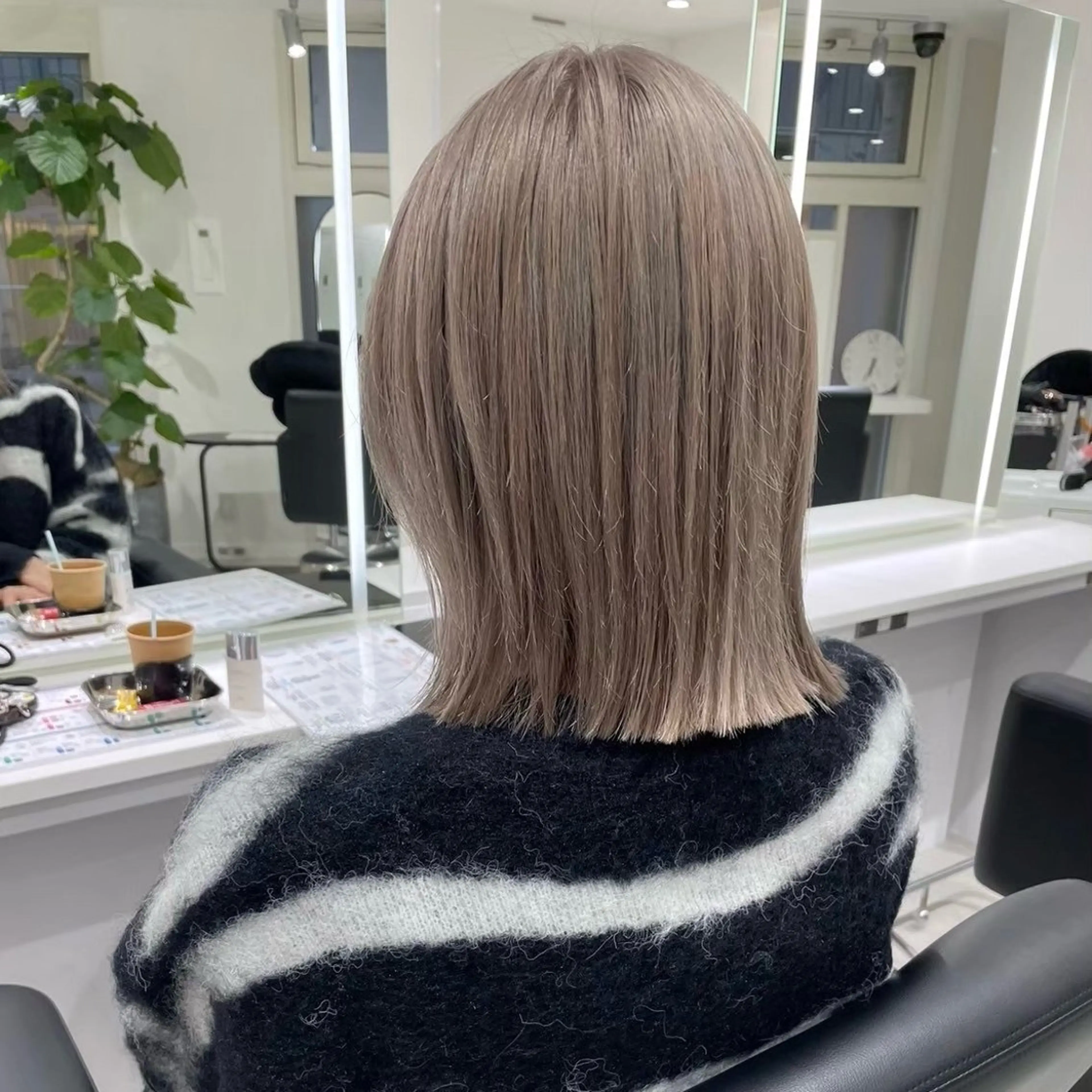 ショート カラー ヘアカラー トリートメント ヘアセット グレージュ/ベージュ /経堂/sana🌱のヘアスタイル