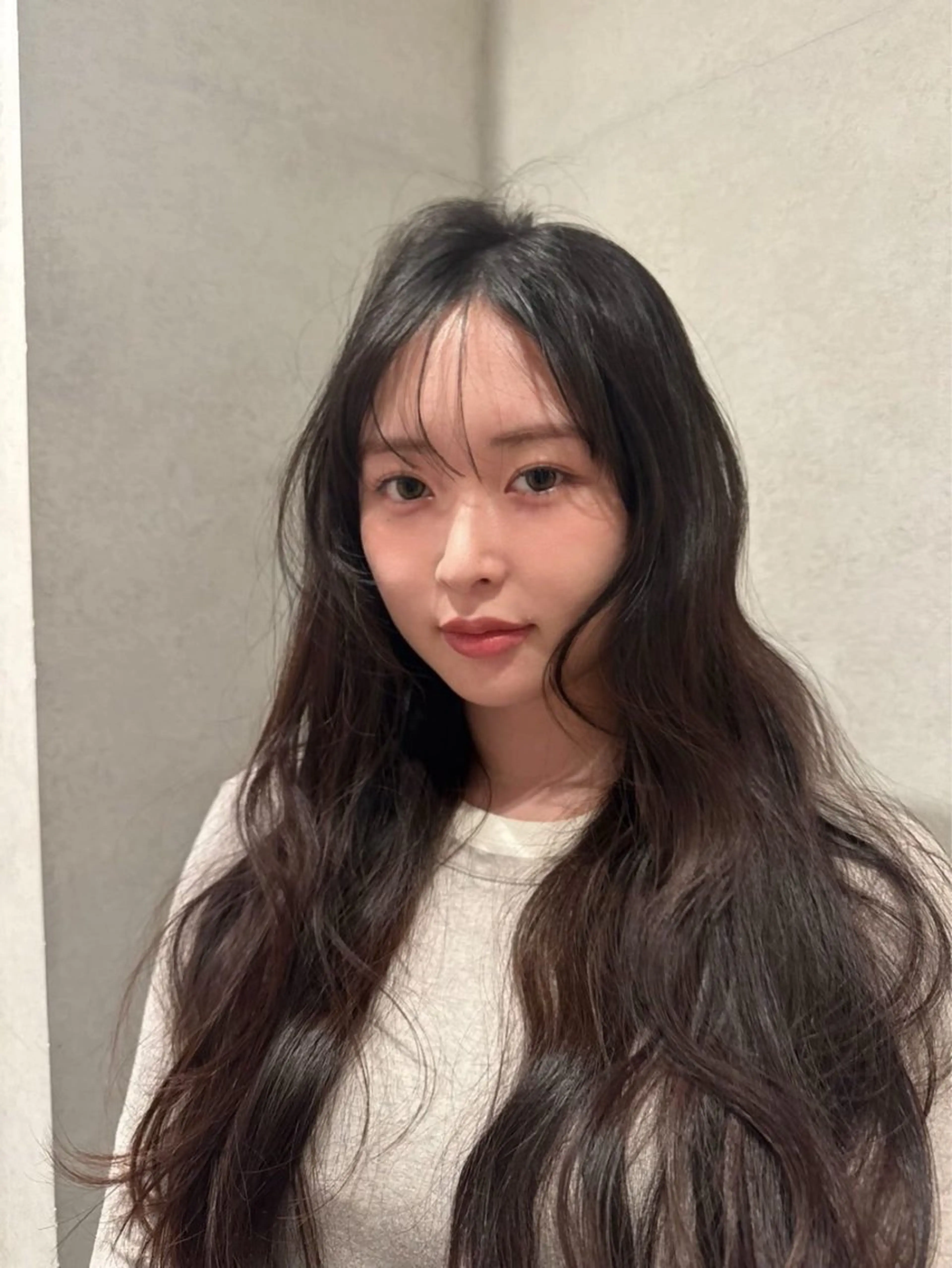 ロング canaan 銀座店所属・ダブルカラー/ 透明感カラー/上村凜のヘアスタイル