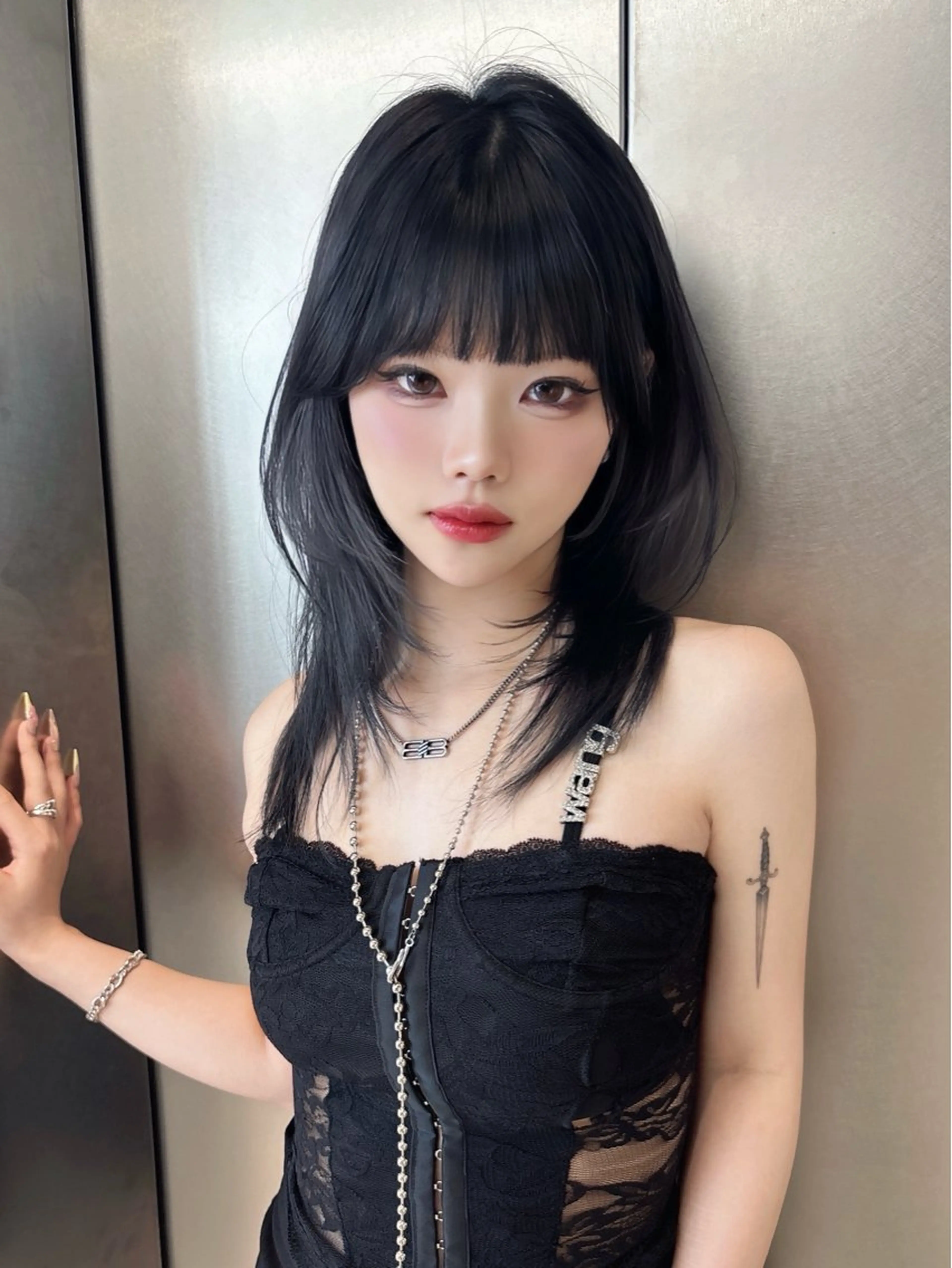 ミディアム カット ヘアカラー rina／ベージュ ワンホン/韓国ヘアのヘアスタイル