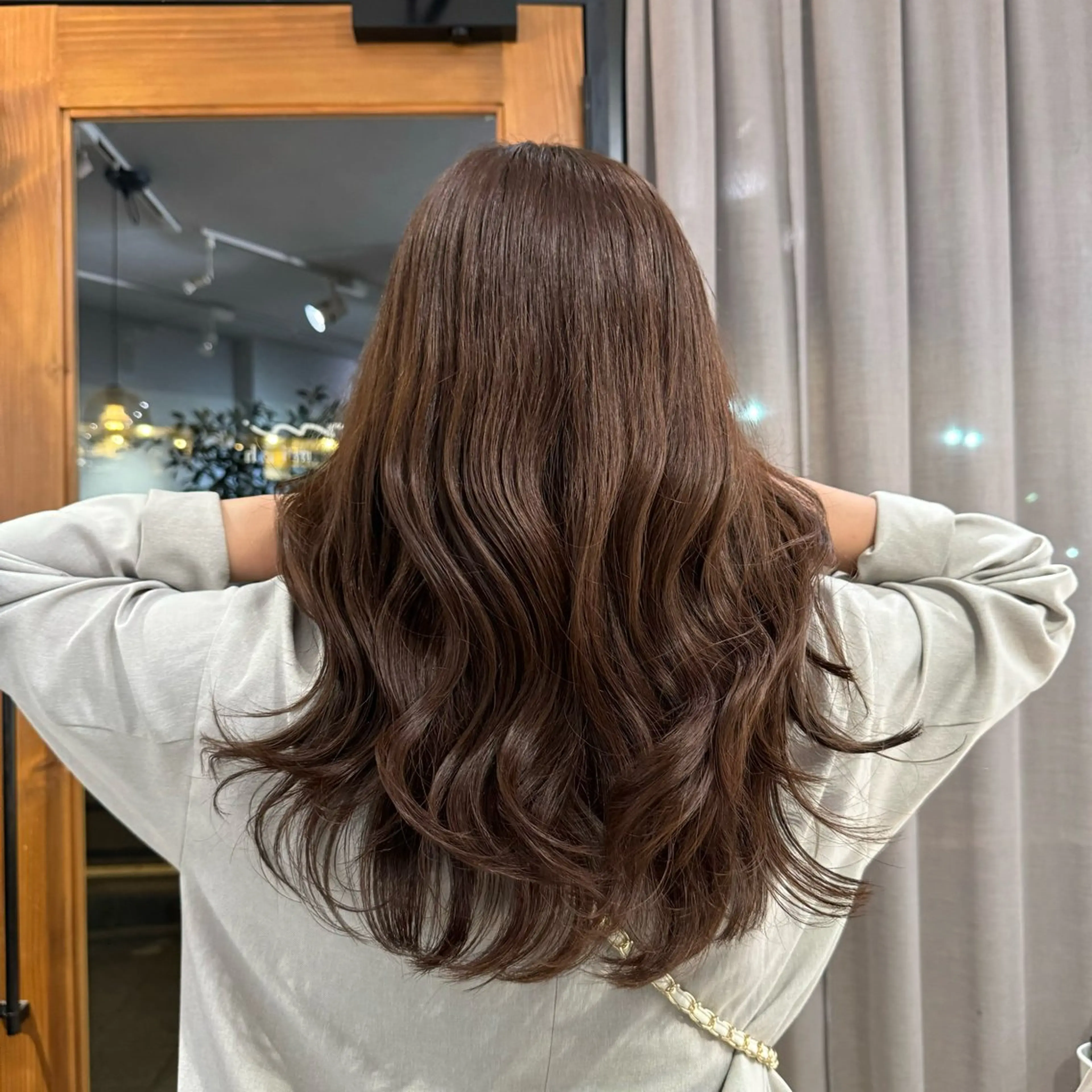 ロング カラー アディクシーカラー ブリーチ ブラウンカラー トリートメント ヘアカラー 吉田 葉音のヘアスタイル