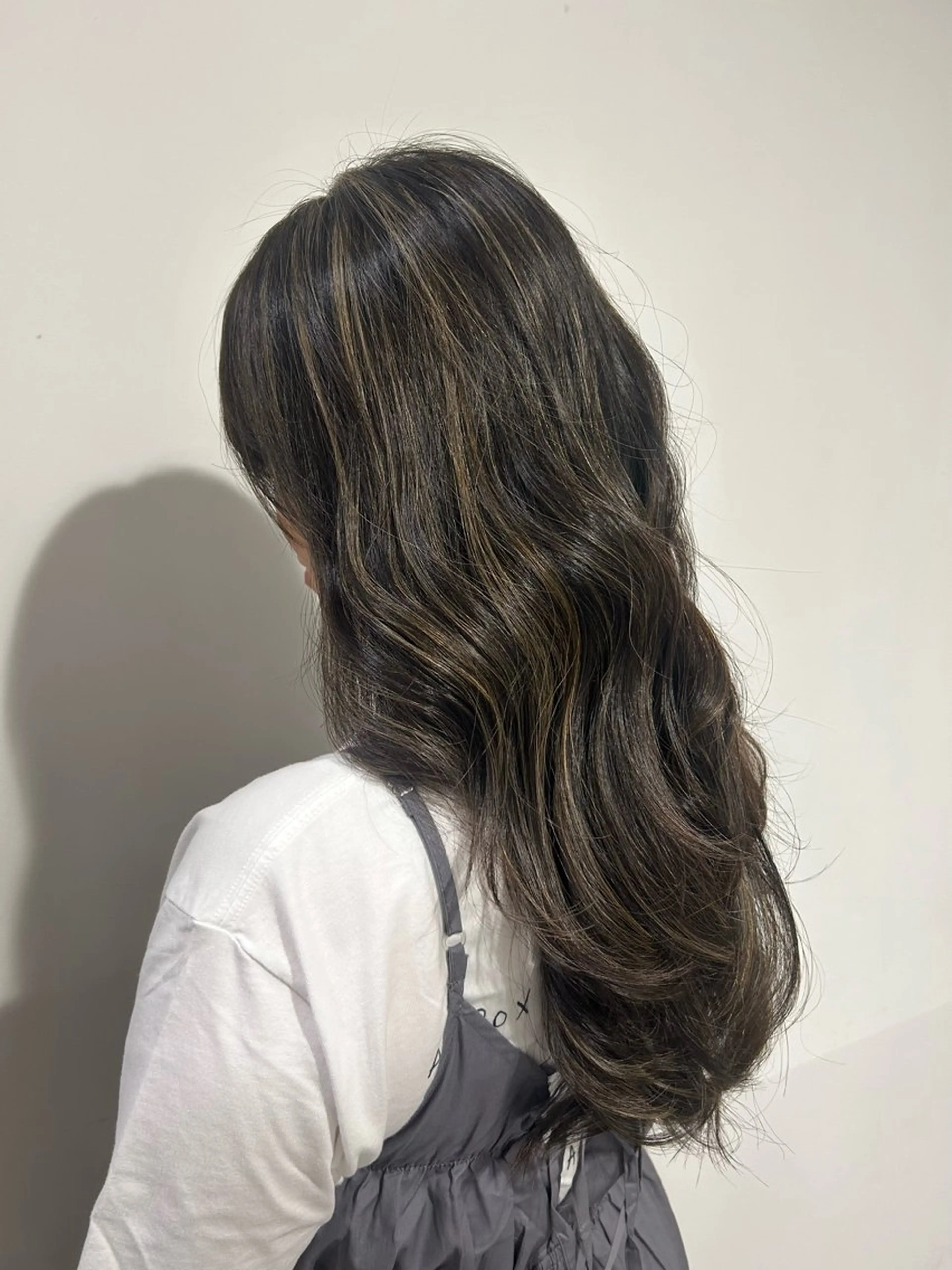 ロング カラー faith hair apros.所属・白上 愛佳のヘアスタイル