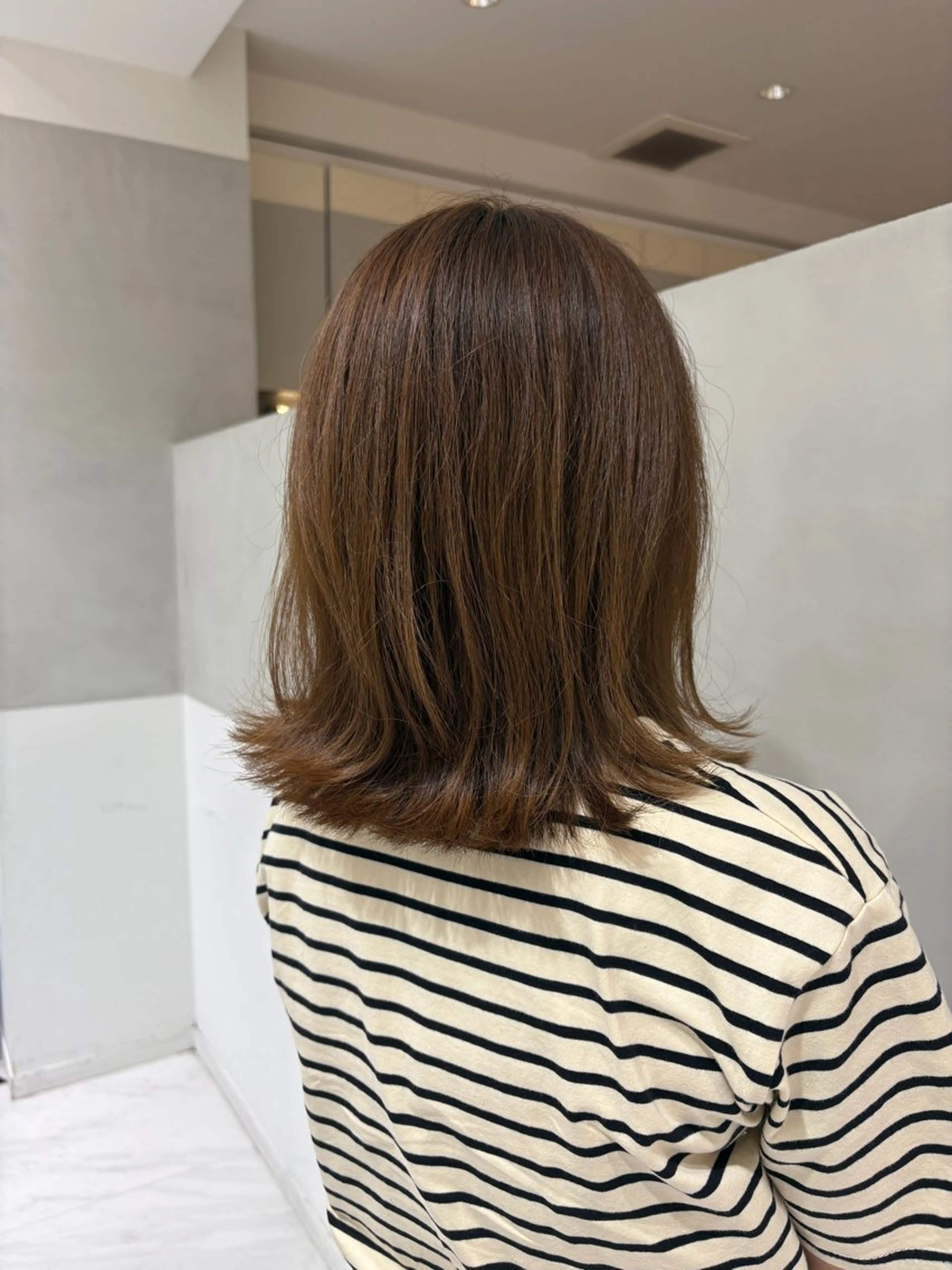 セミロング レイヤーカット ⠀アヤラ 🩶レイヤーカットのヘアスタイル