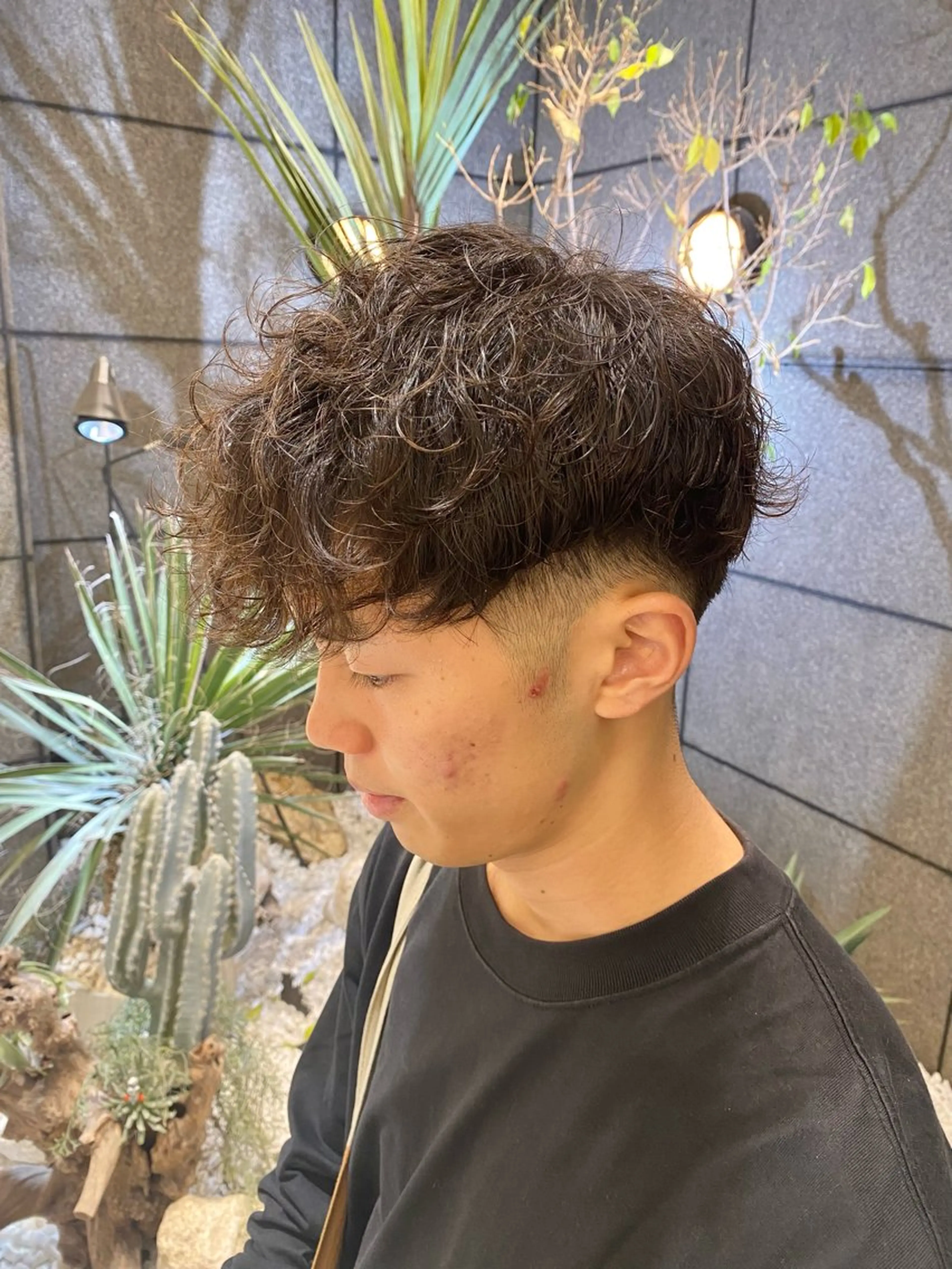 ショート パーマ メンズ カット パーマ 酸スト/フェザー パーマ/三谷海斗のヘアスタイル