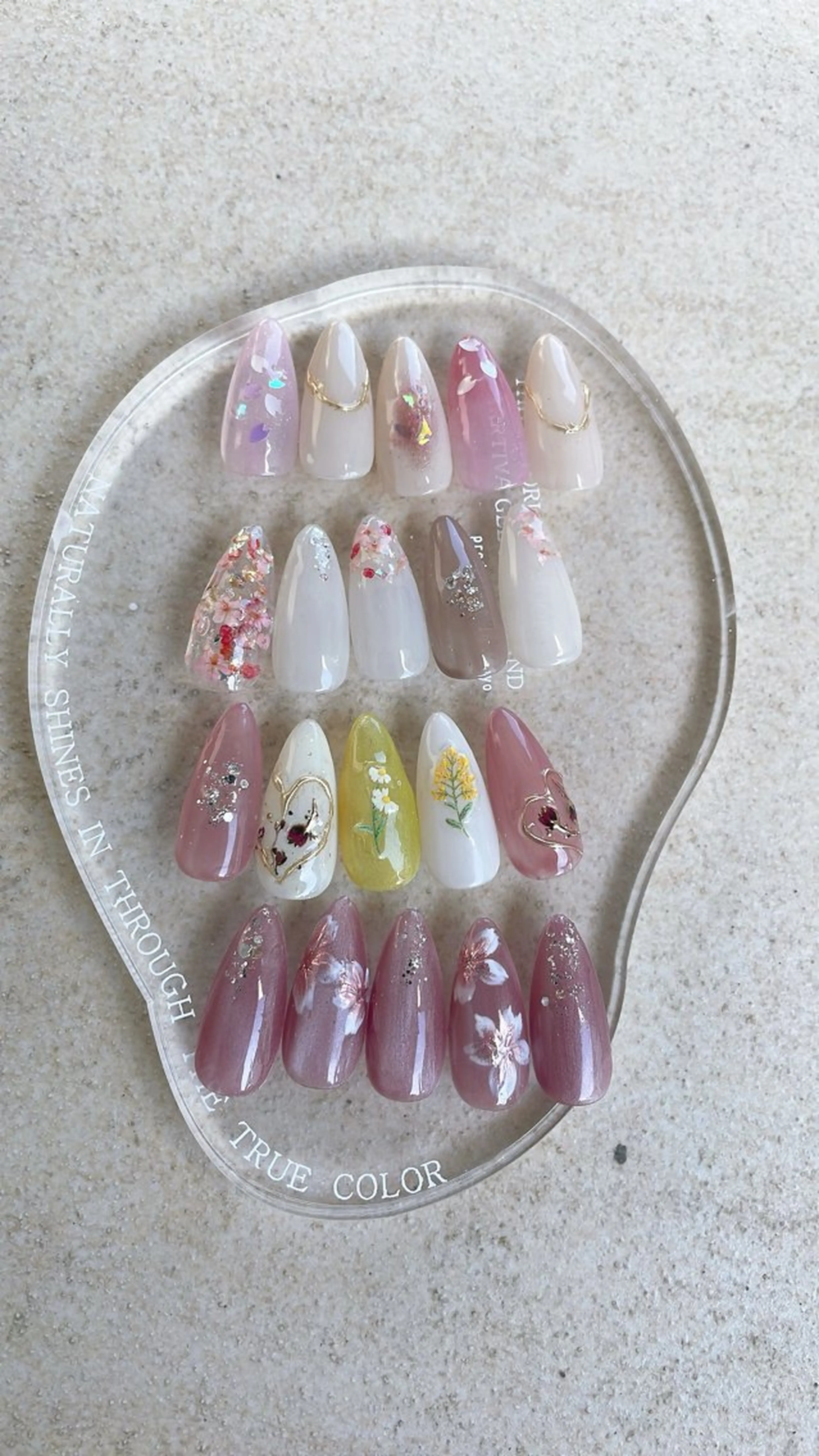 ネイル TOWA NAILのネイルデザイン