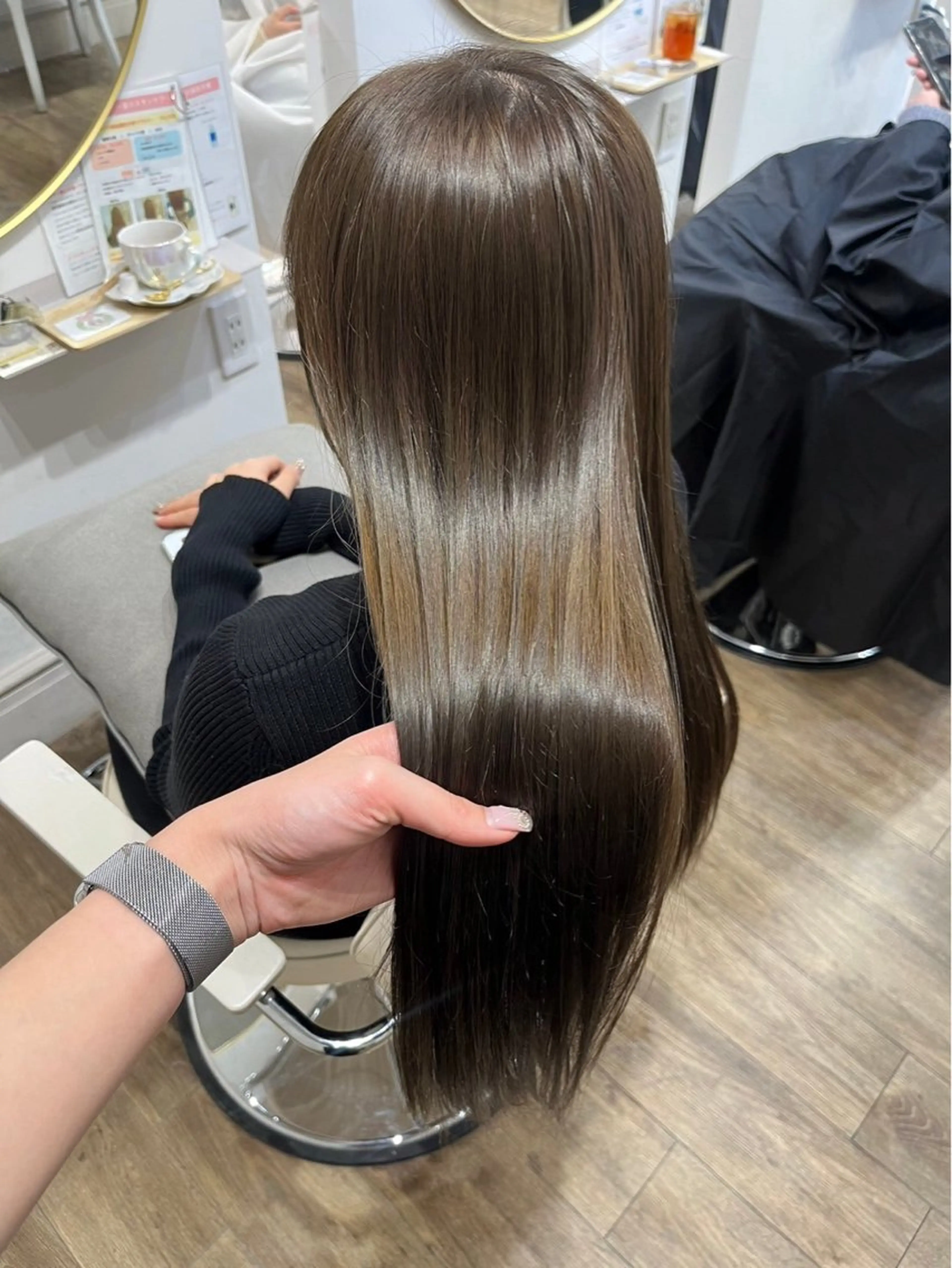 ロング ロング ヘアカラー 🍒透明感カラー🍒 コトミのヘアスタイル