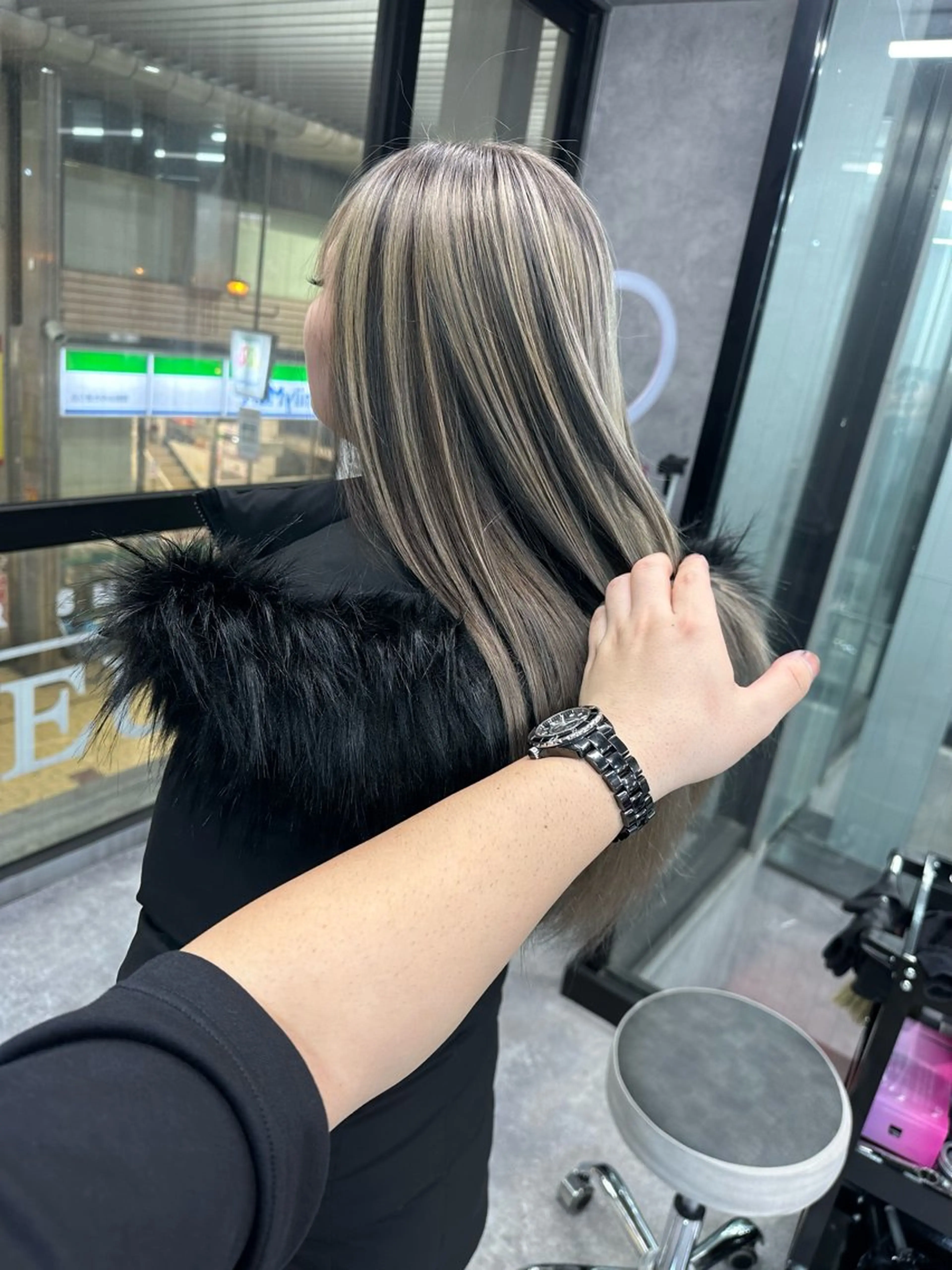 ロング ミストバング ハイライト 髪質改善 ヨシンモリ 韓国風ヘア HAIR SMILE COEURのヘアスタイル