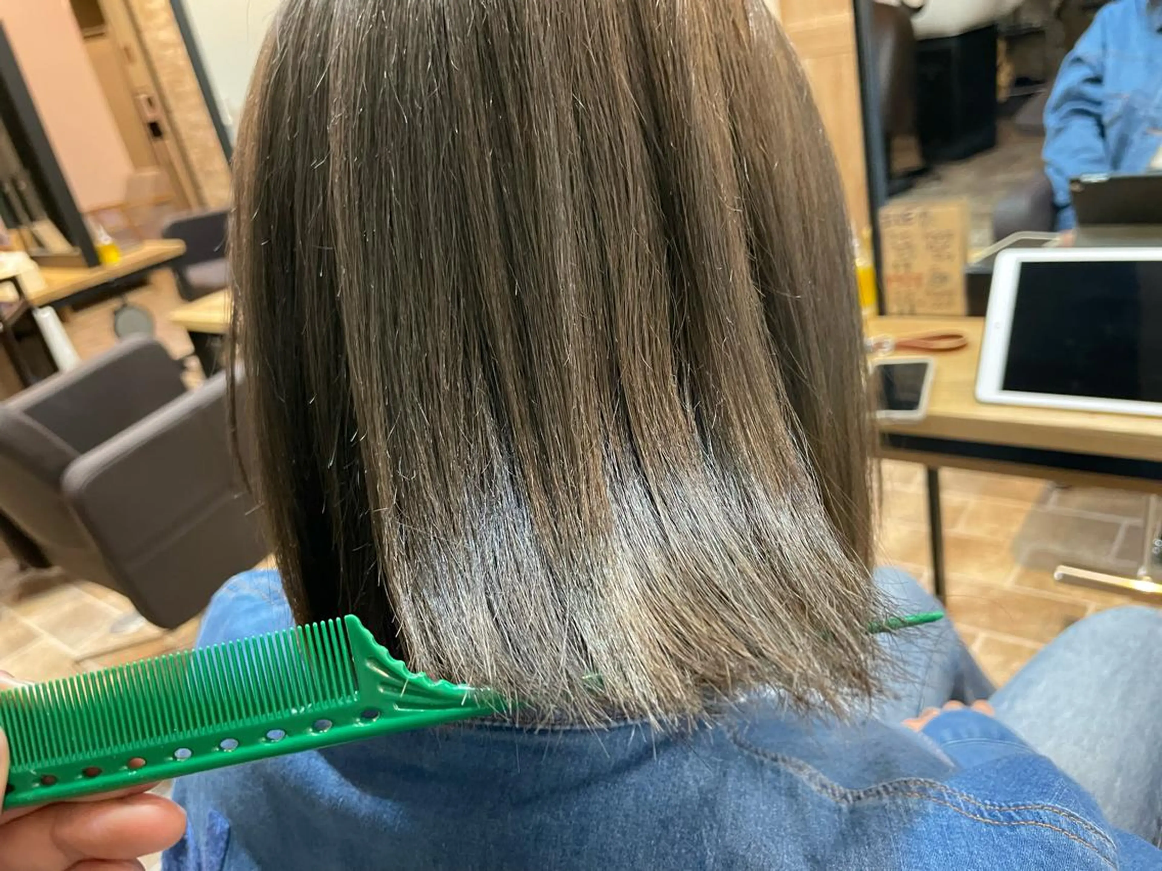 ミディアム SALOWIN心斎橋Suite店所属・洗っても取れない 髪質改善|OJIROのヘアスタイル