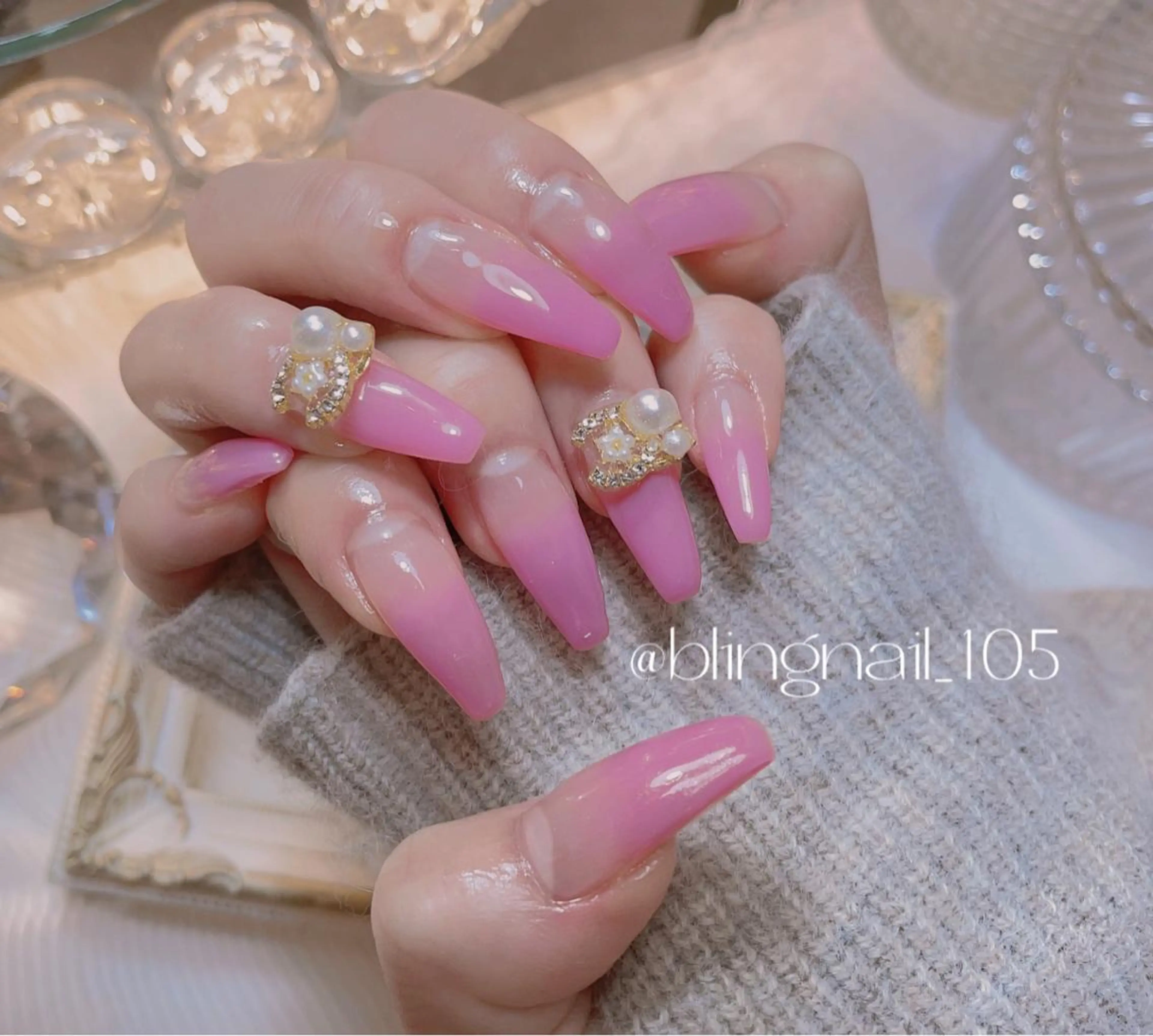 ネイル 23時まで❤︎韓国、 ワンホンネイルのネイルデザイン