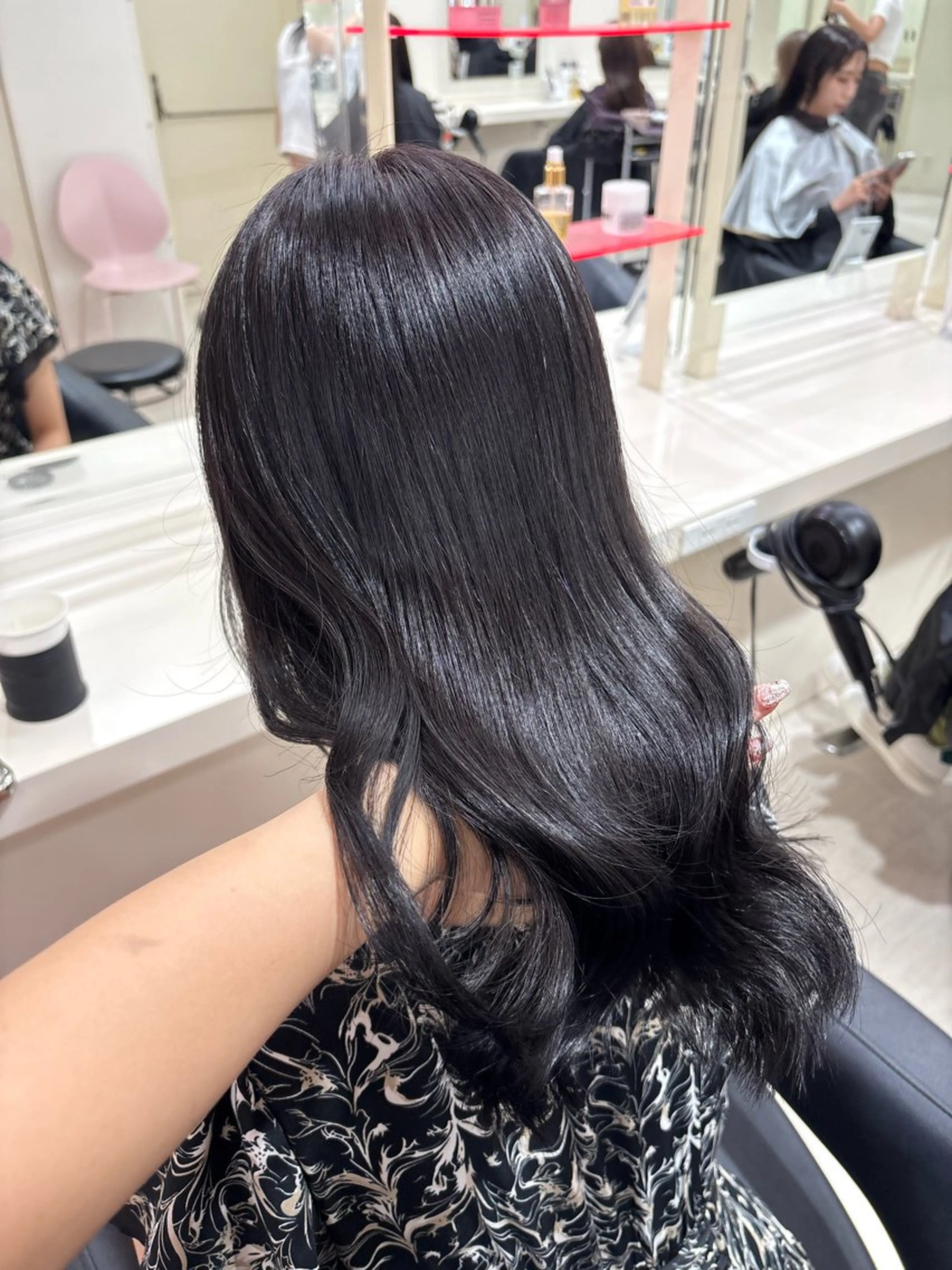 セミロング カラー ヘアアレンジ 💟RINNA 艶カラー💟のヘアスタイル