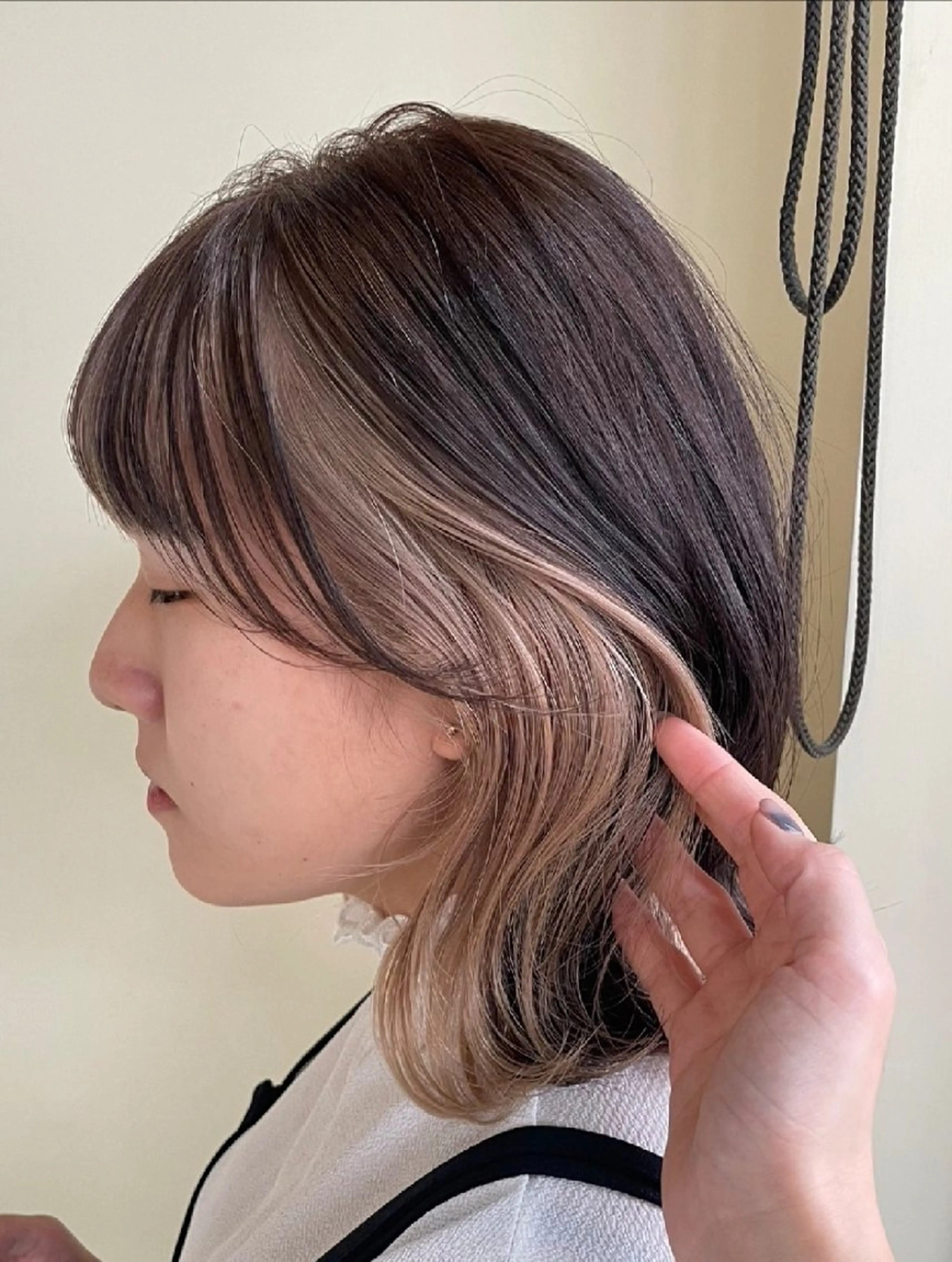 カラー ベージュカラー ブリーチ インナーカラー 安達まい/ インナーカラー◎のヘアスタイル